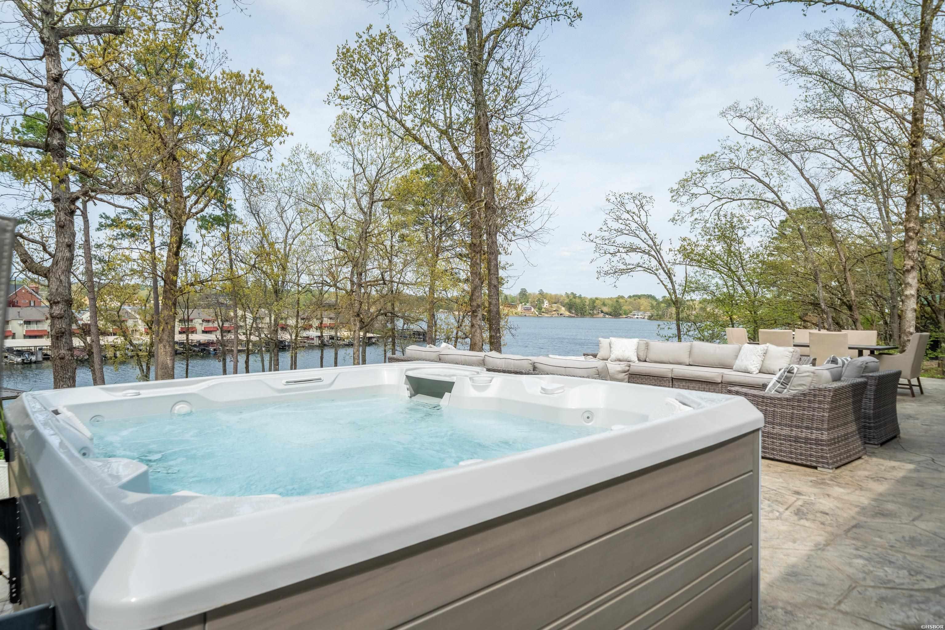 201 Summertime Bay Property Photo 4