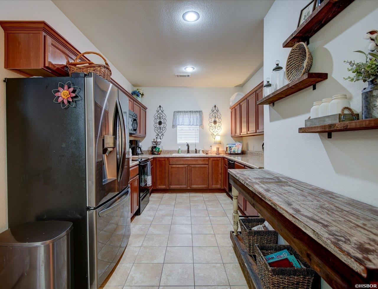 131 Lily Street Property Photo 9