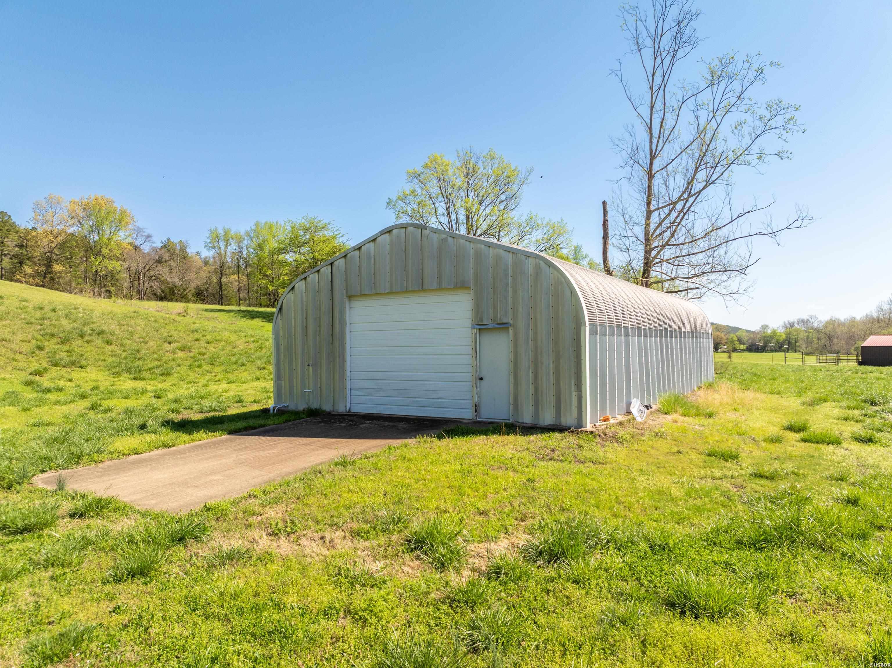 2817 Hwy 8 Property Photo 9