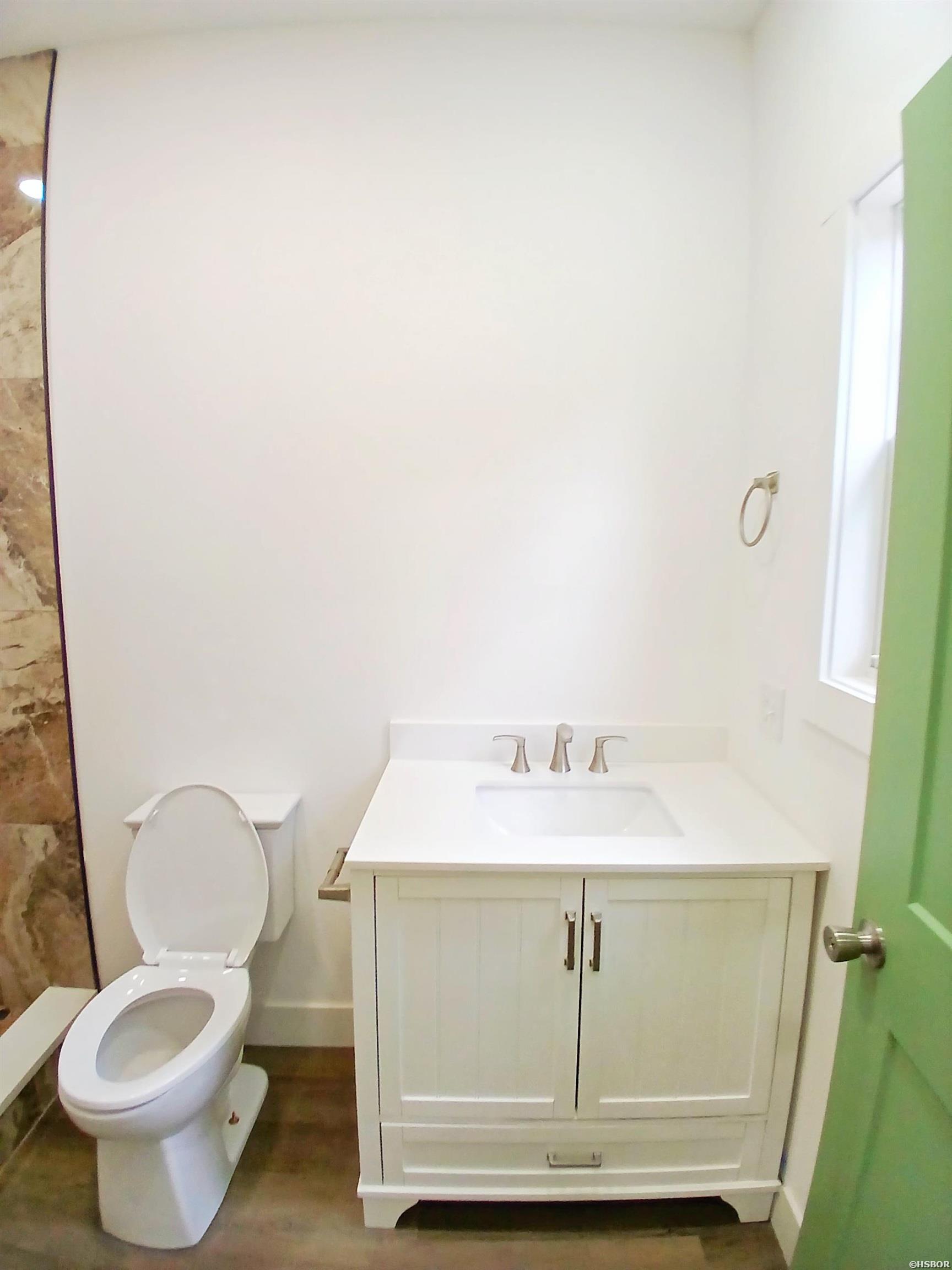 166 Woodridge Street Property Photo 5