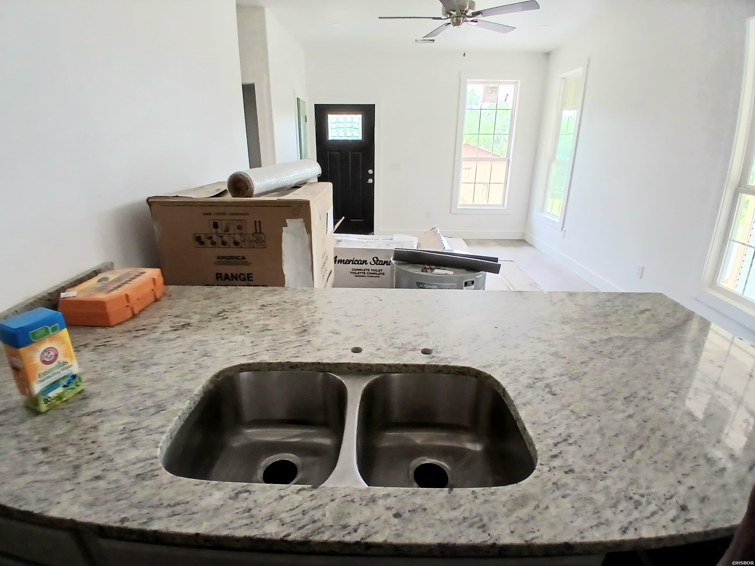 166 Woodridge Street Property Photo 9