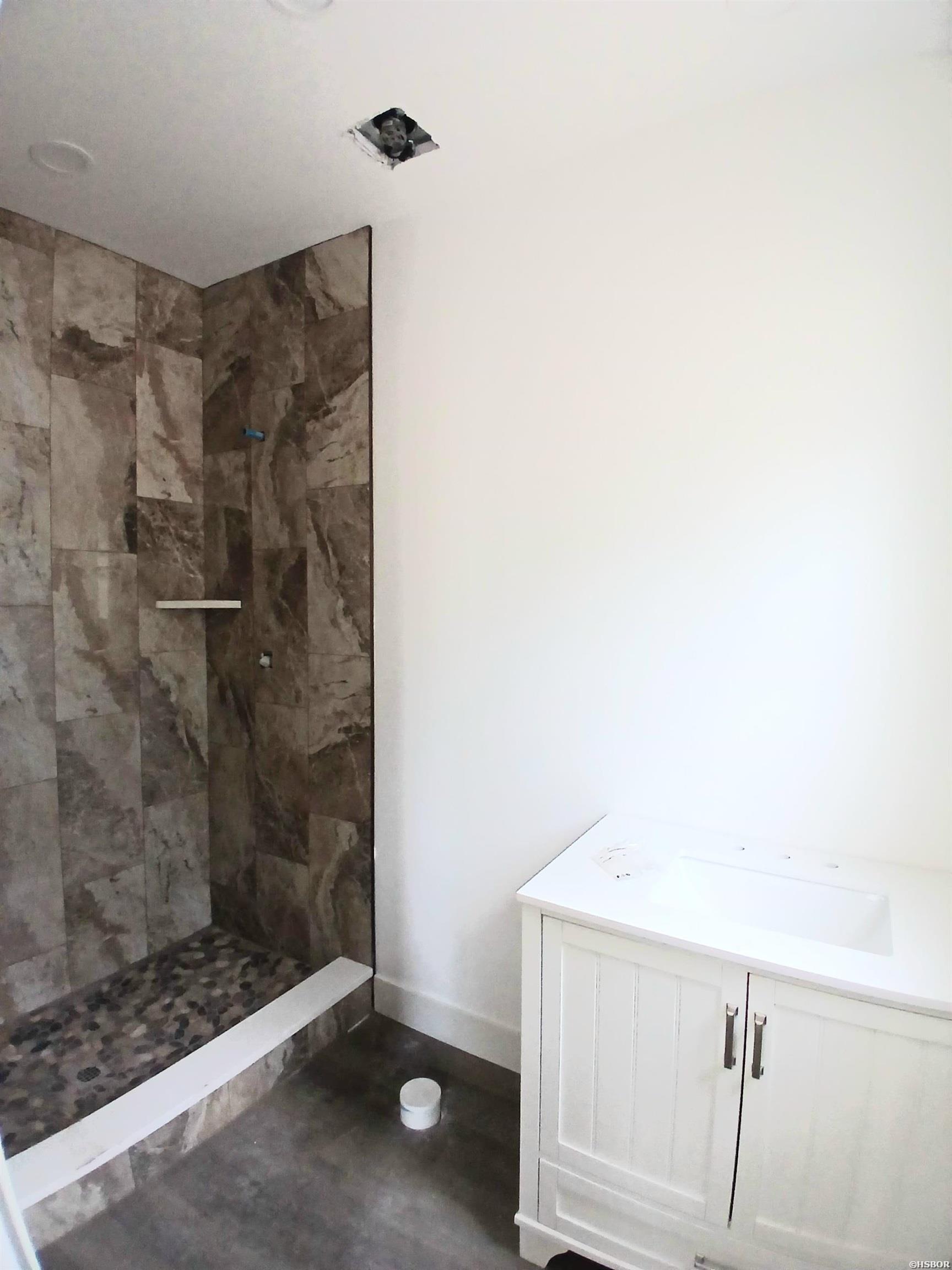 166 Woodridge Street Property Photo 15