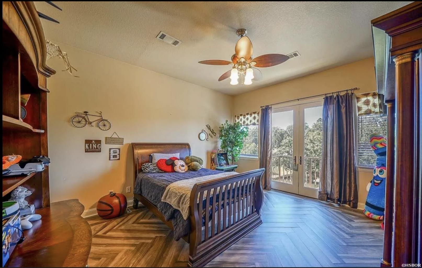 12 Stonegate Court Property Photo 24