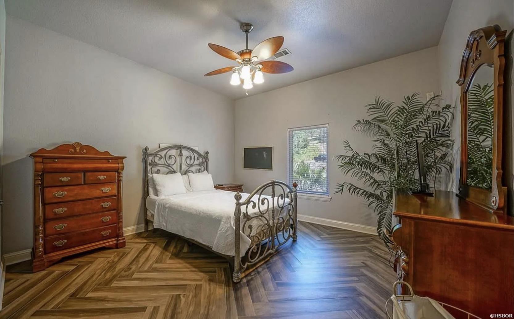 12 Stonegate Court Property Photo 25