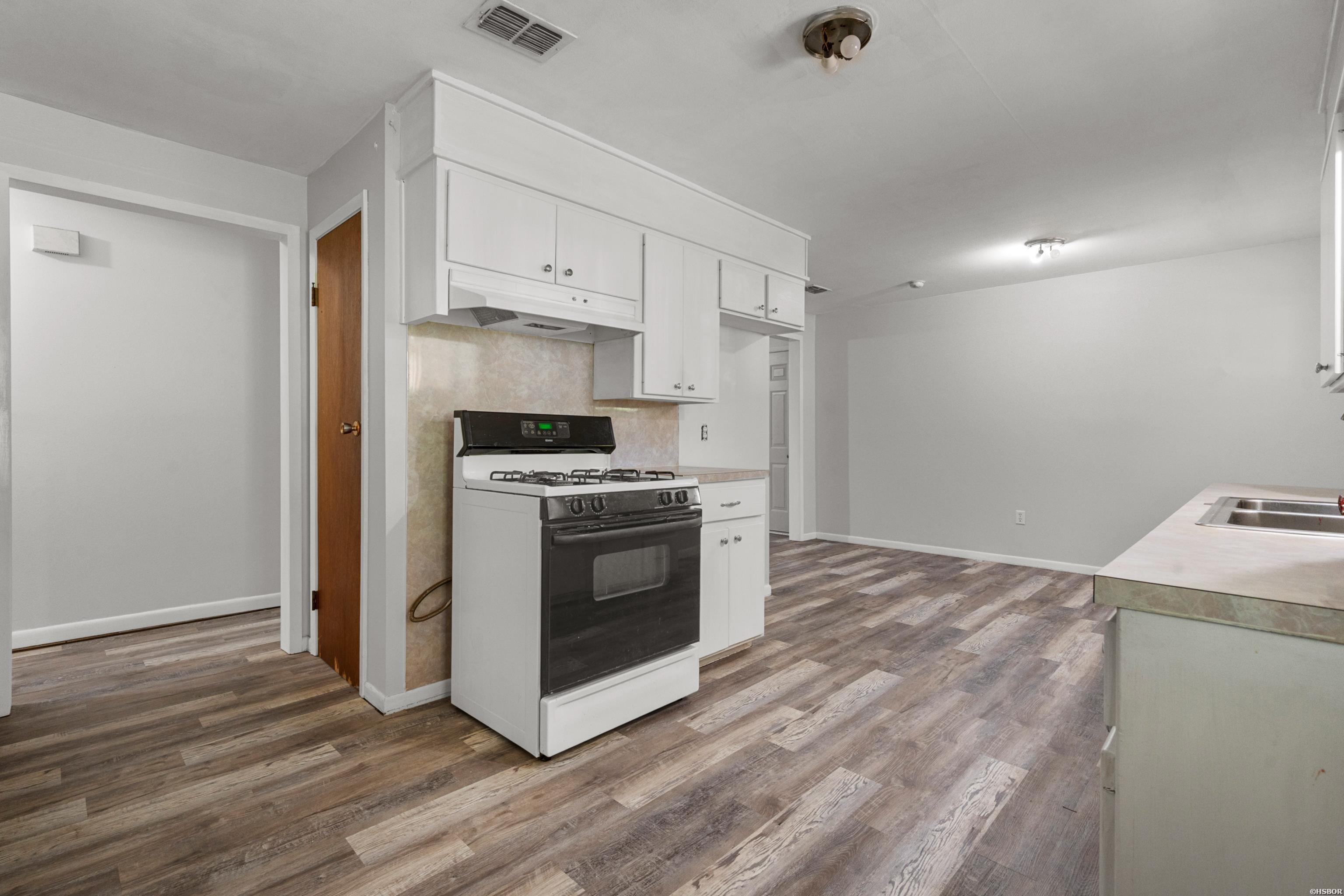 1015 S 13th Street Property Photo 12