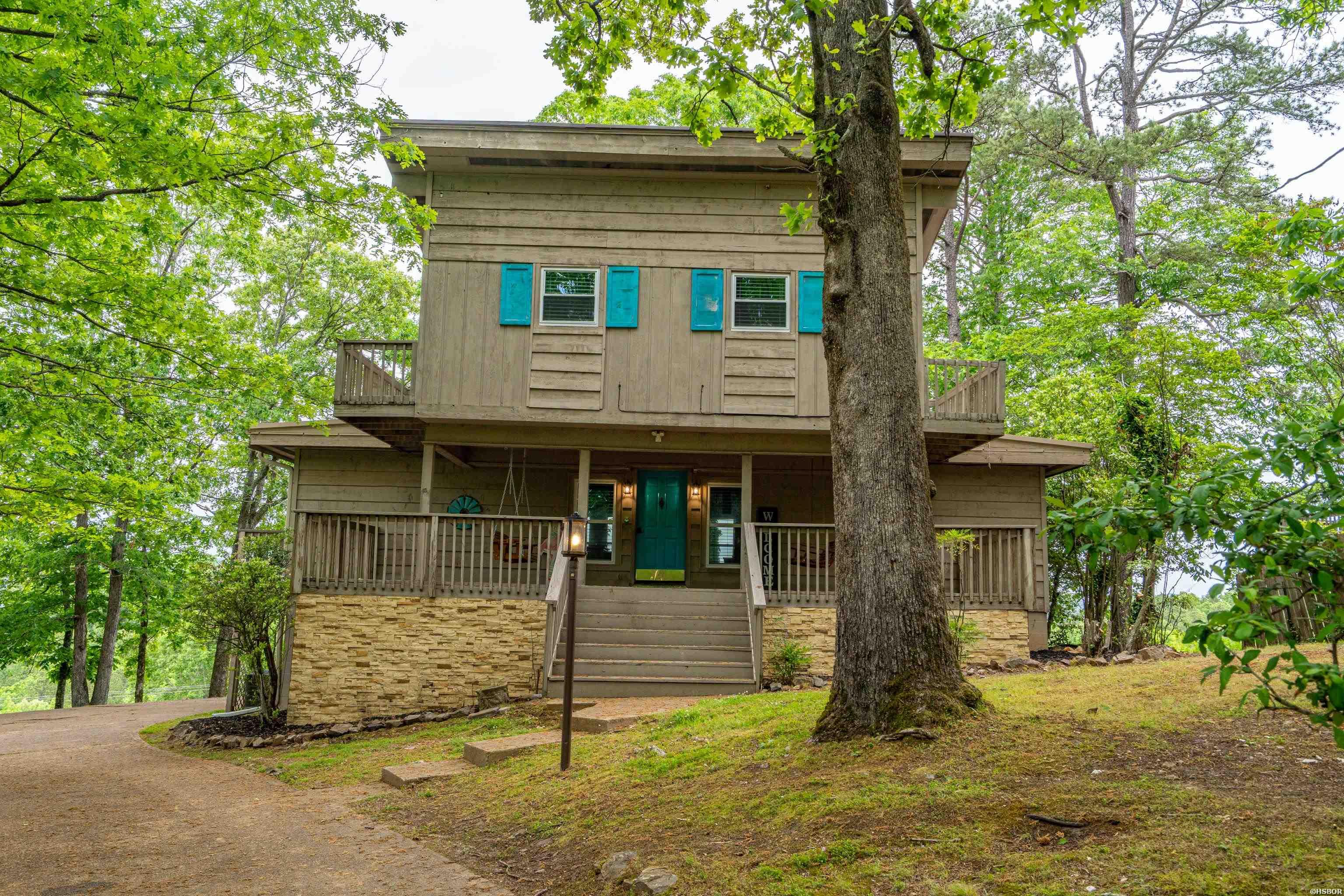 112 Honolulu Court Property Photo 3