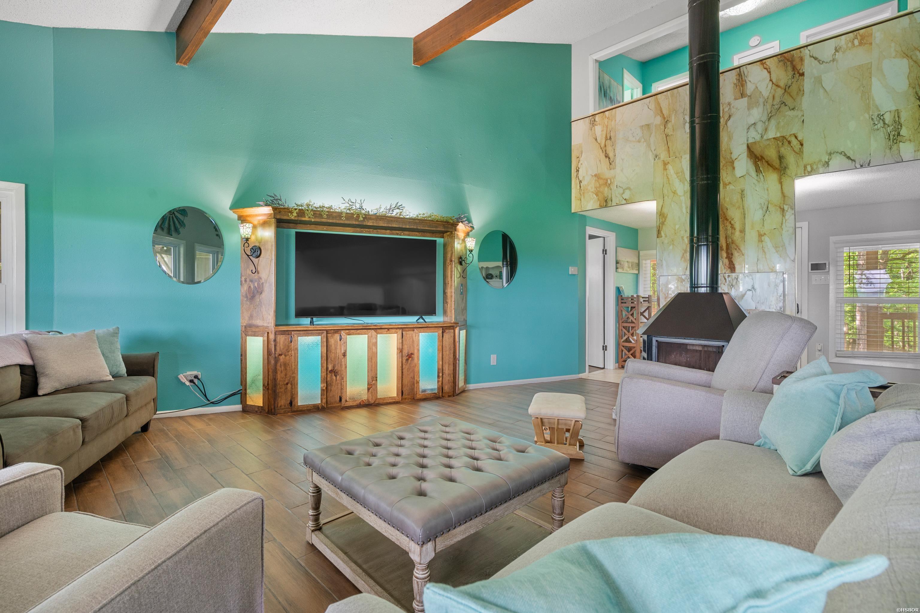 112 Honolulu Court Property Photo 14