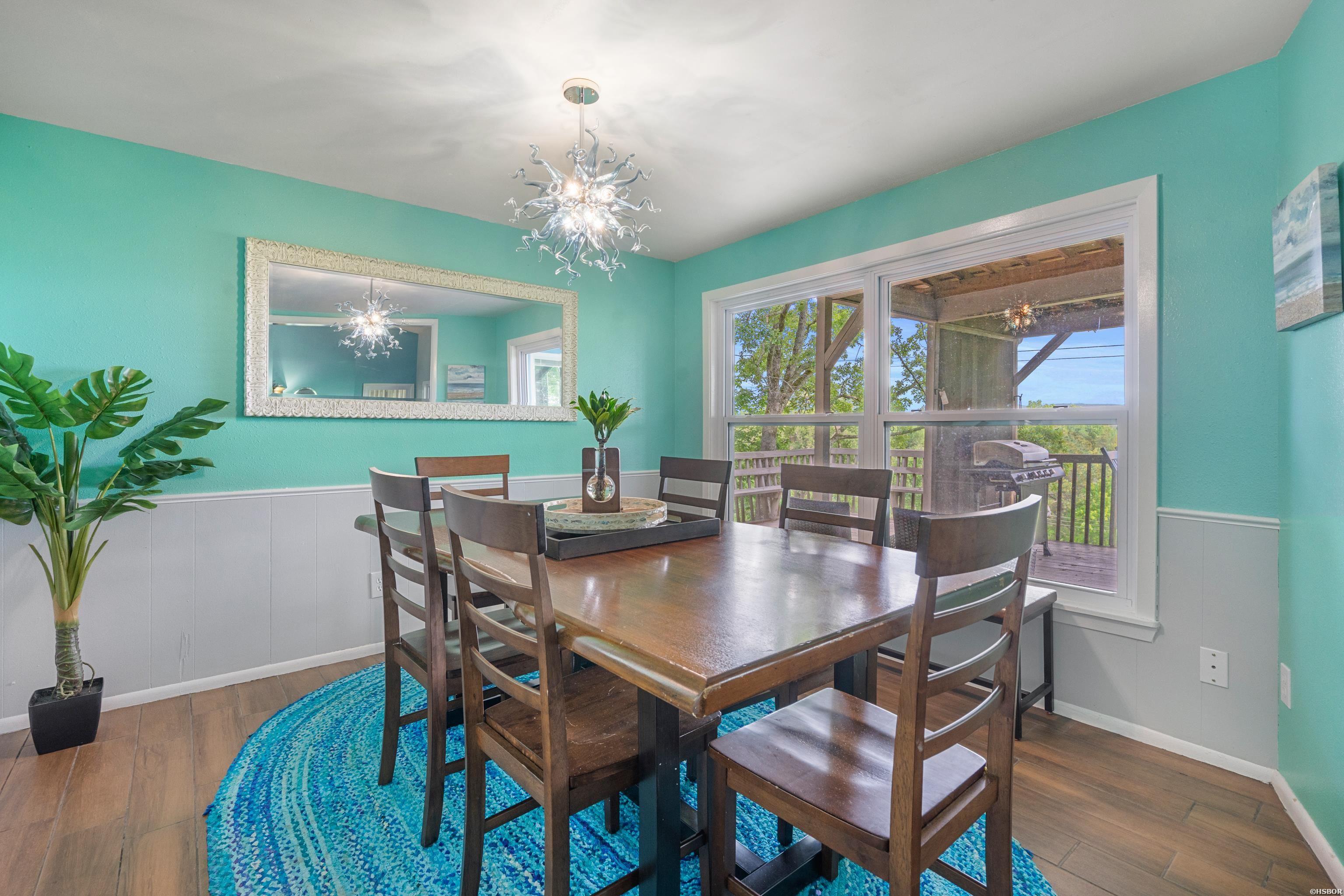 112 Honolulu Court Property Photo 15