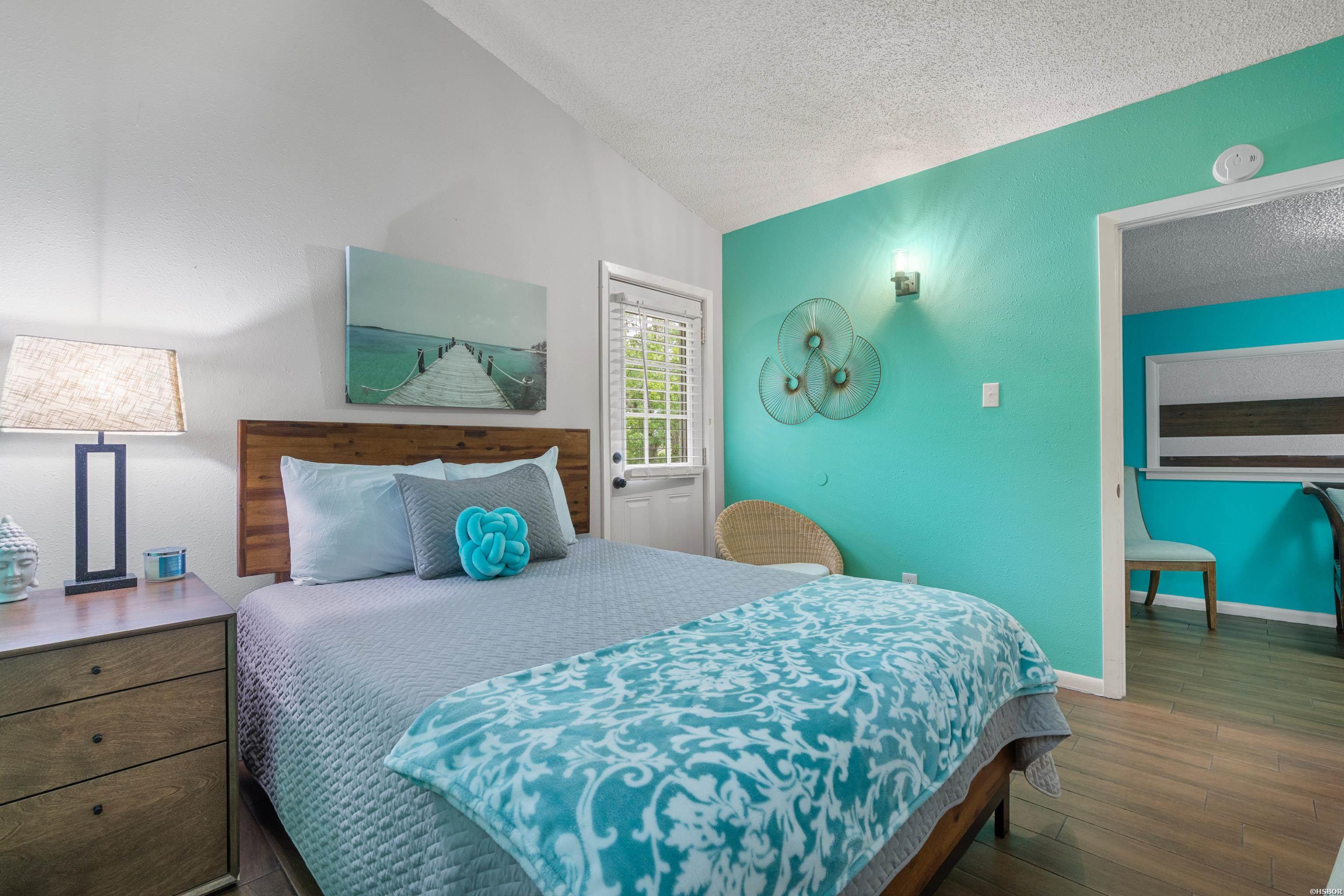 112 Honolulu Court Property Photo 29