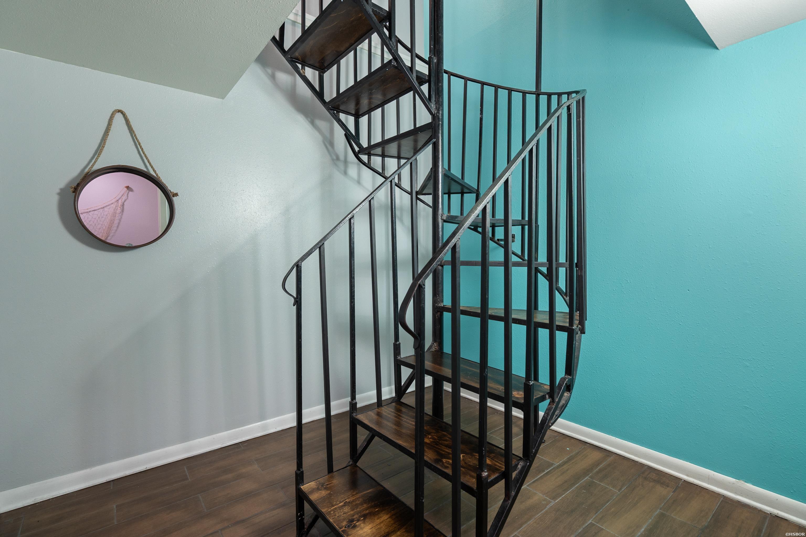 112 Honolulu Court Property Photo 33