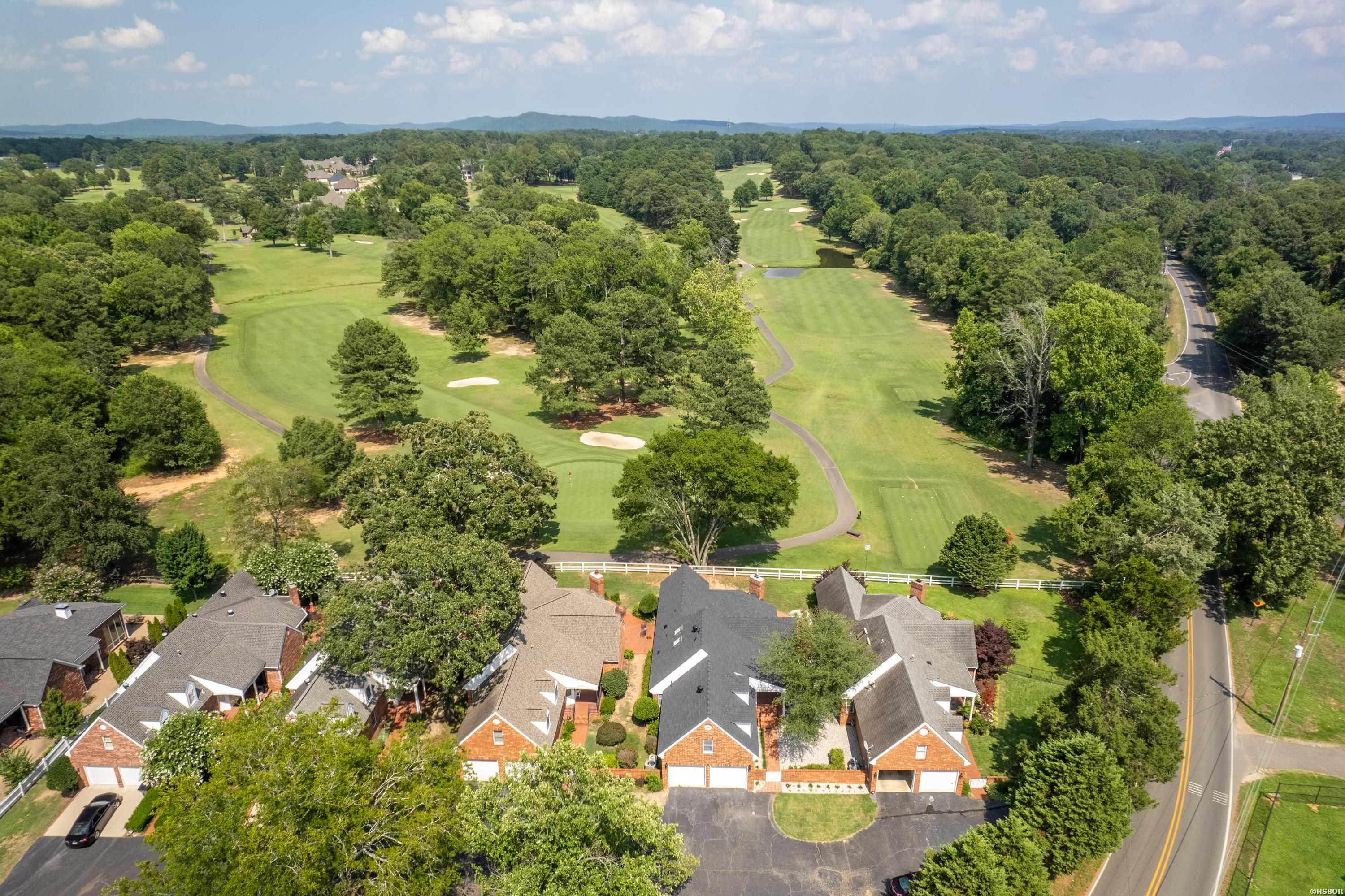 681 Shady Grove Road Property Photo 3