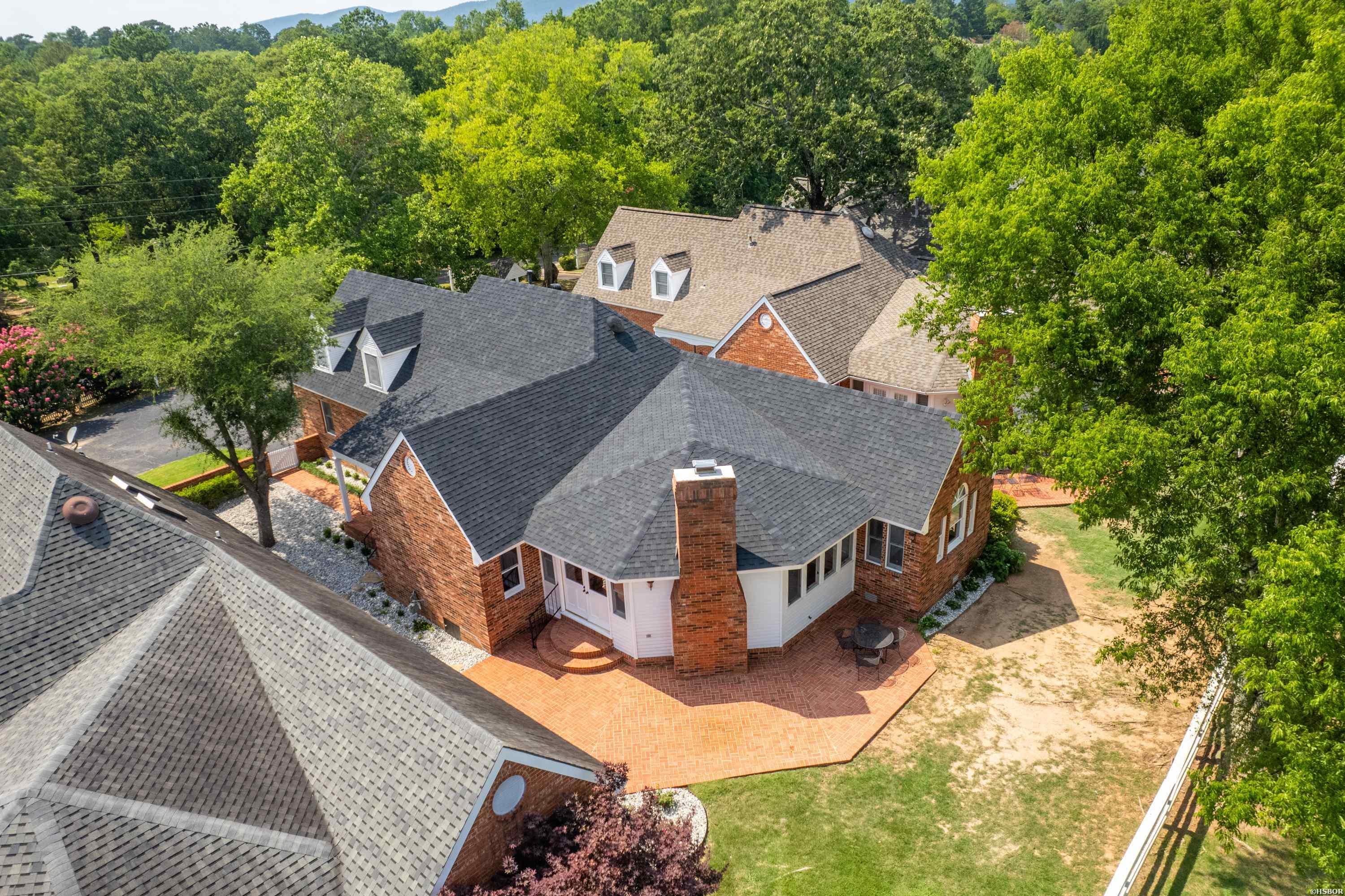 681 Shady Grove Road Property Photo 8