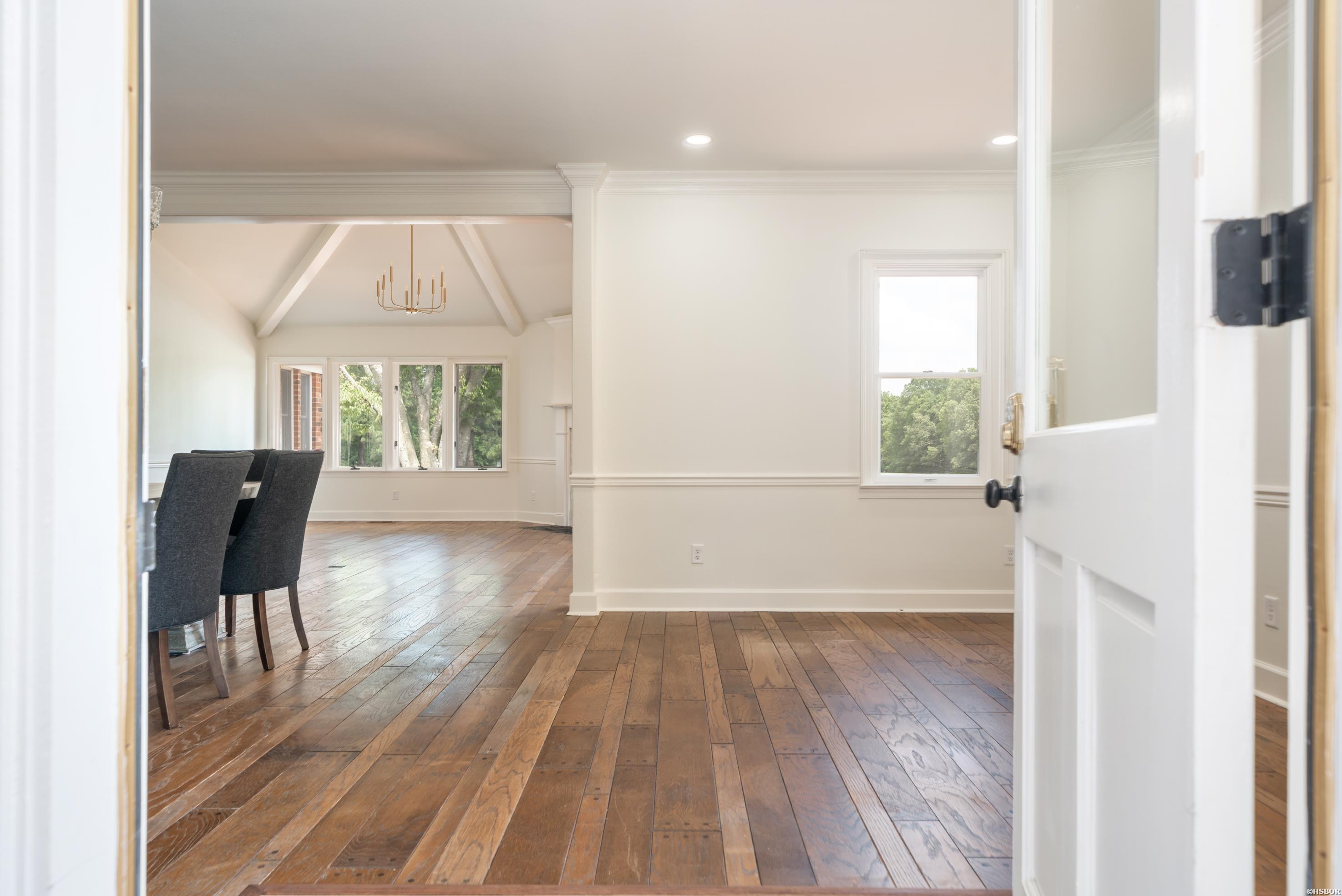 681 Shady Grove Road Property Photo 10