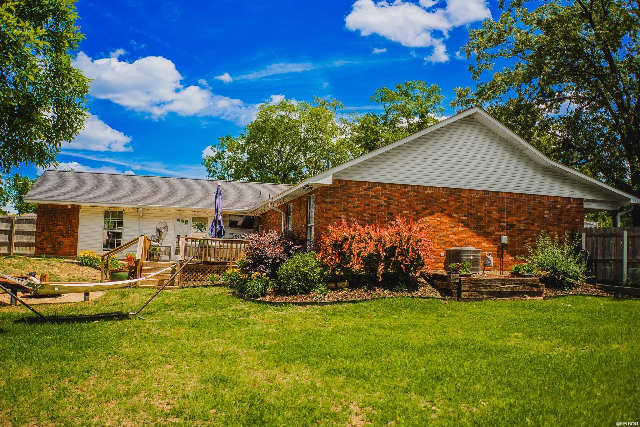 157 Elm Court Property Photo 3