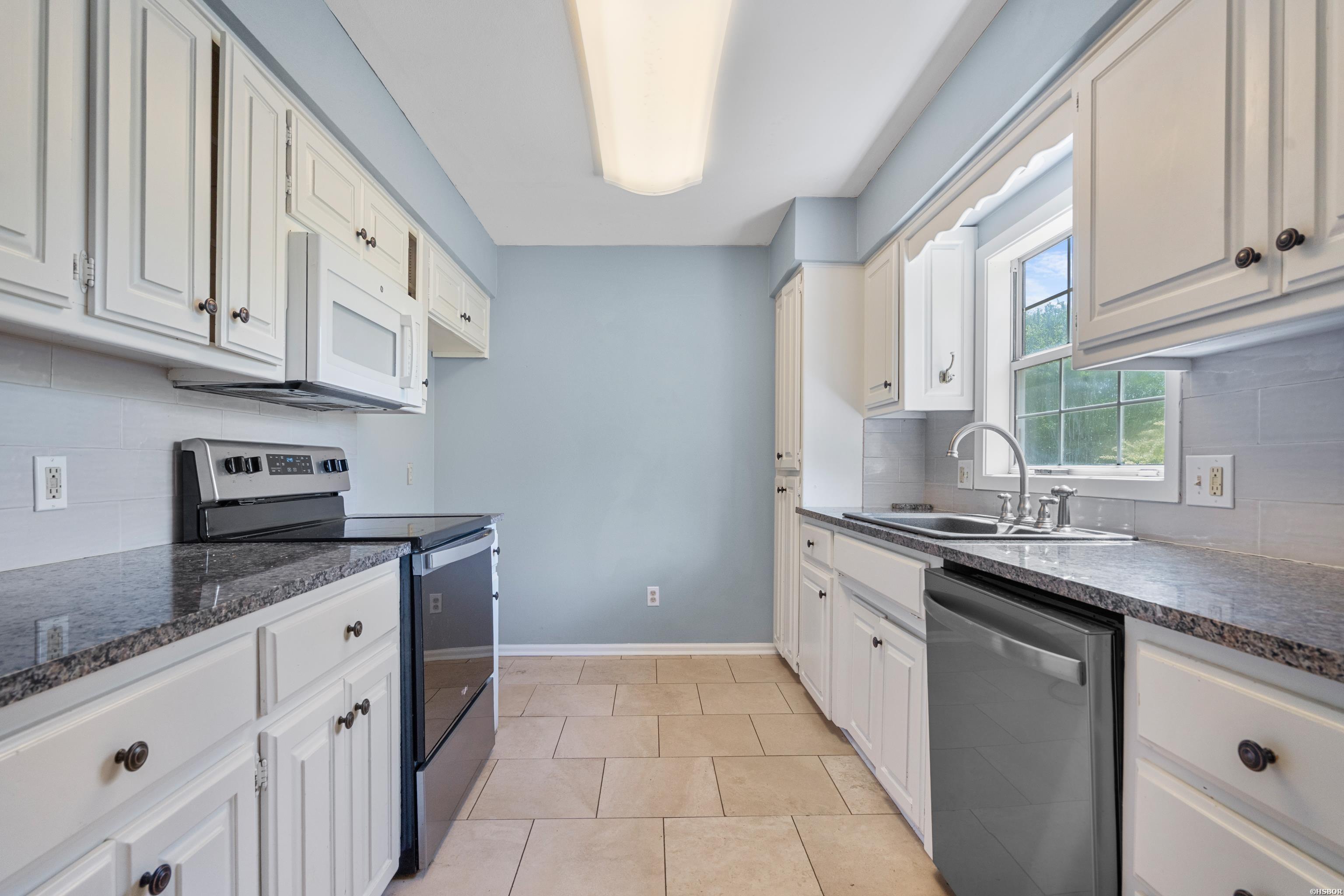 330 Melwood Street Property Photo 14