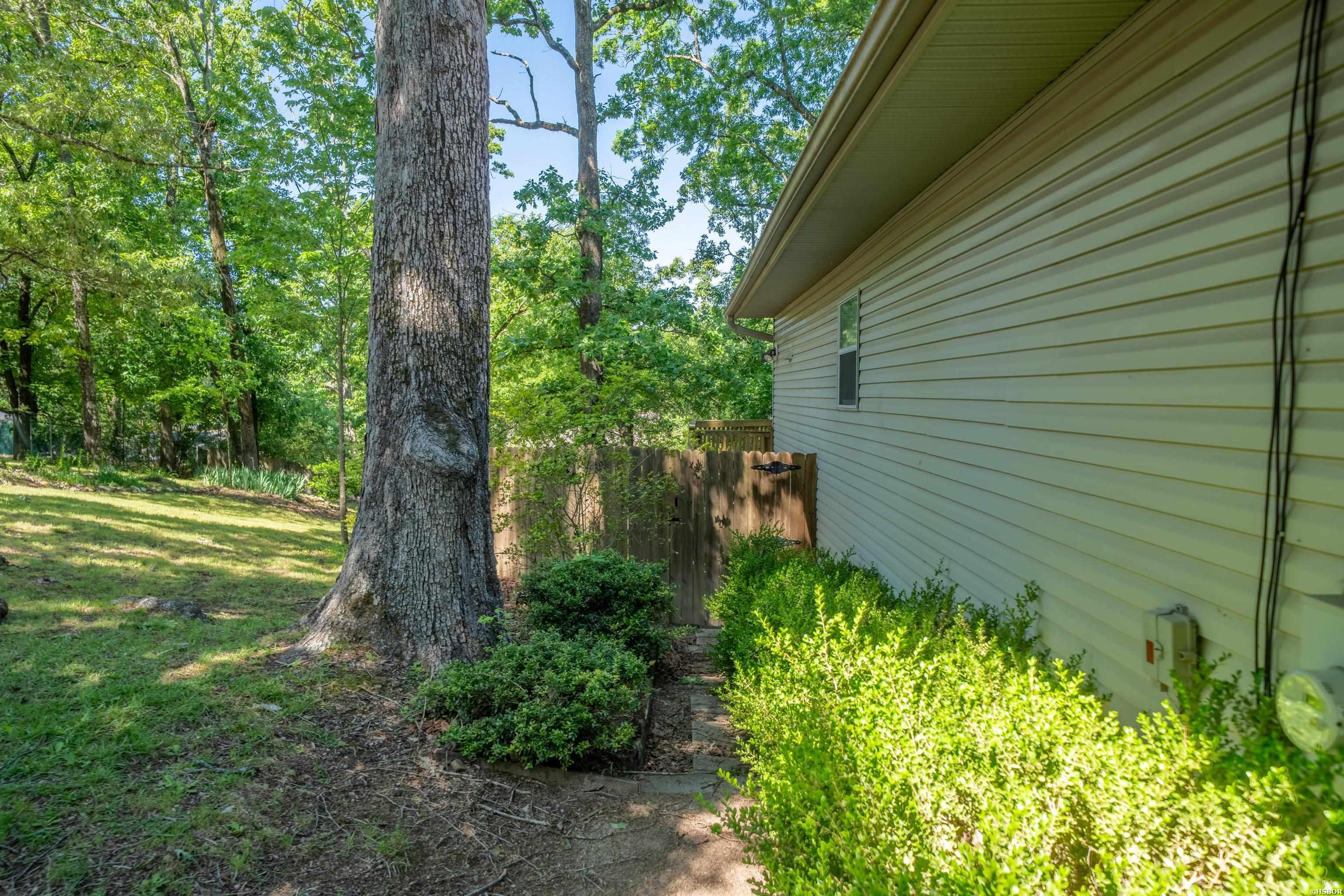 114 Bellaire Loop Property Photo 47