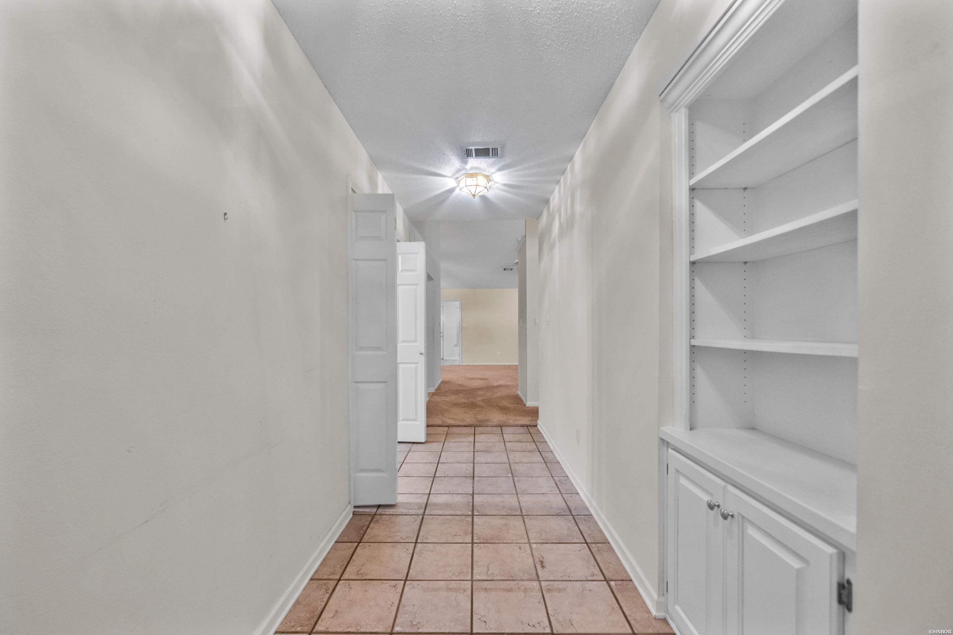 109 Ellis Court Property Photo 4