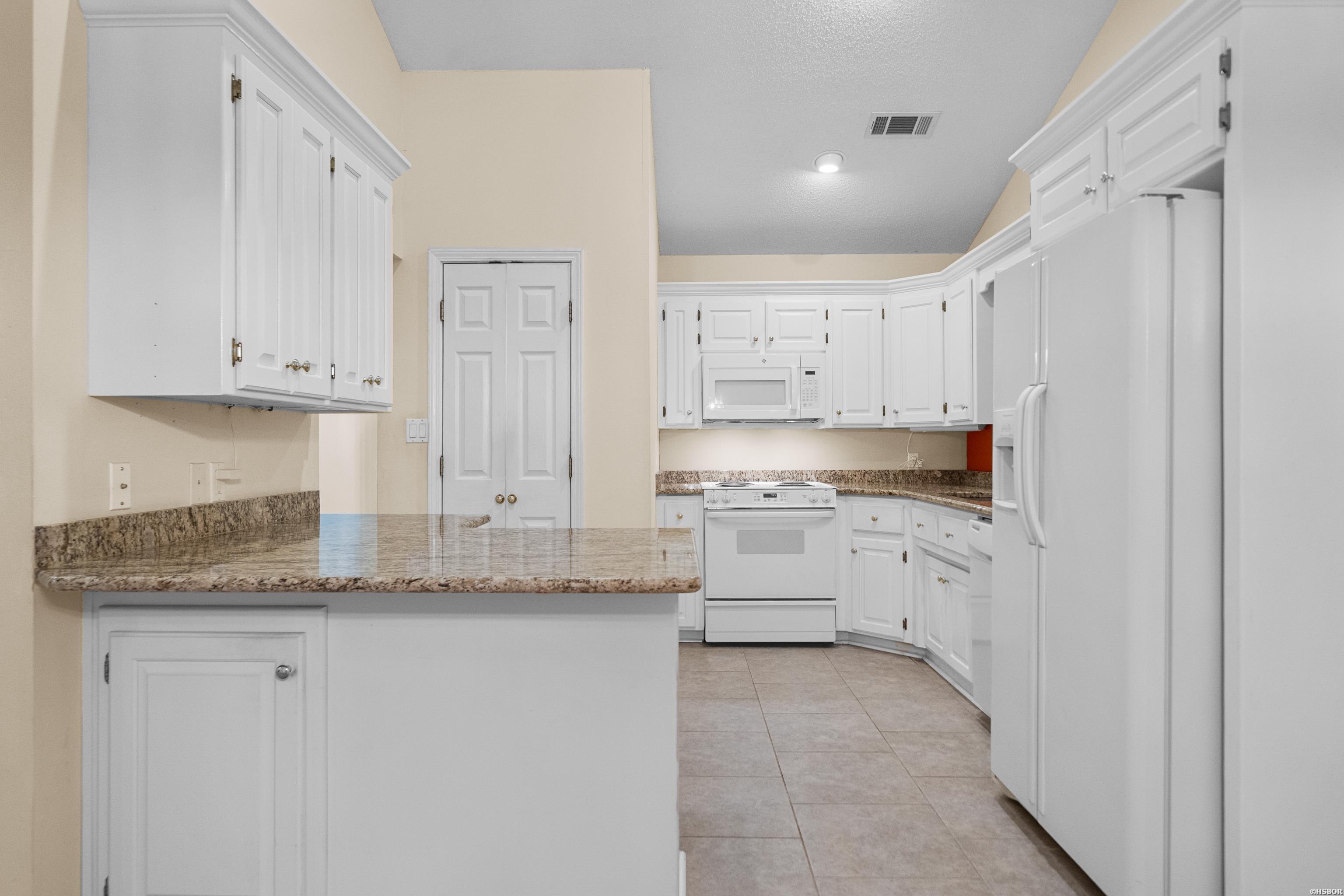 109 Ellis Court Property Photo 14