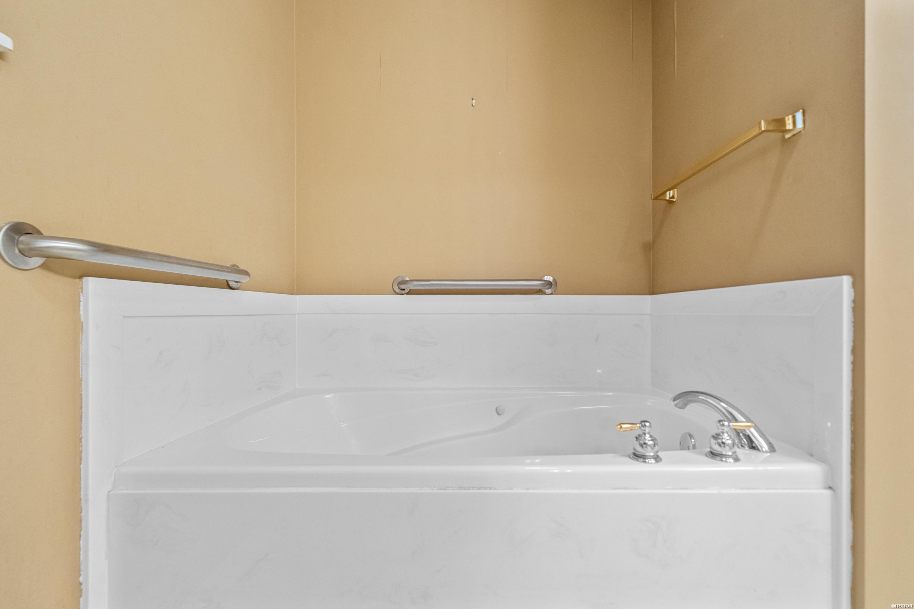 109 Ellis Court Property Photo 31