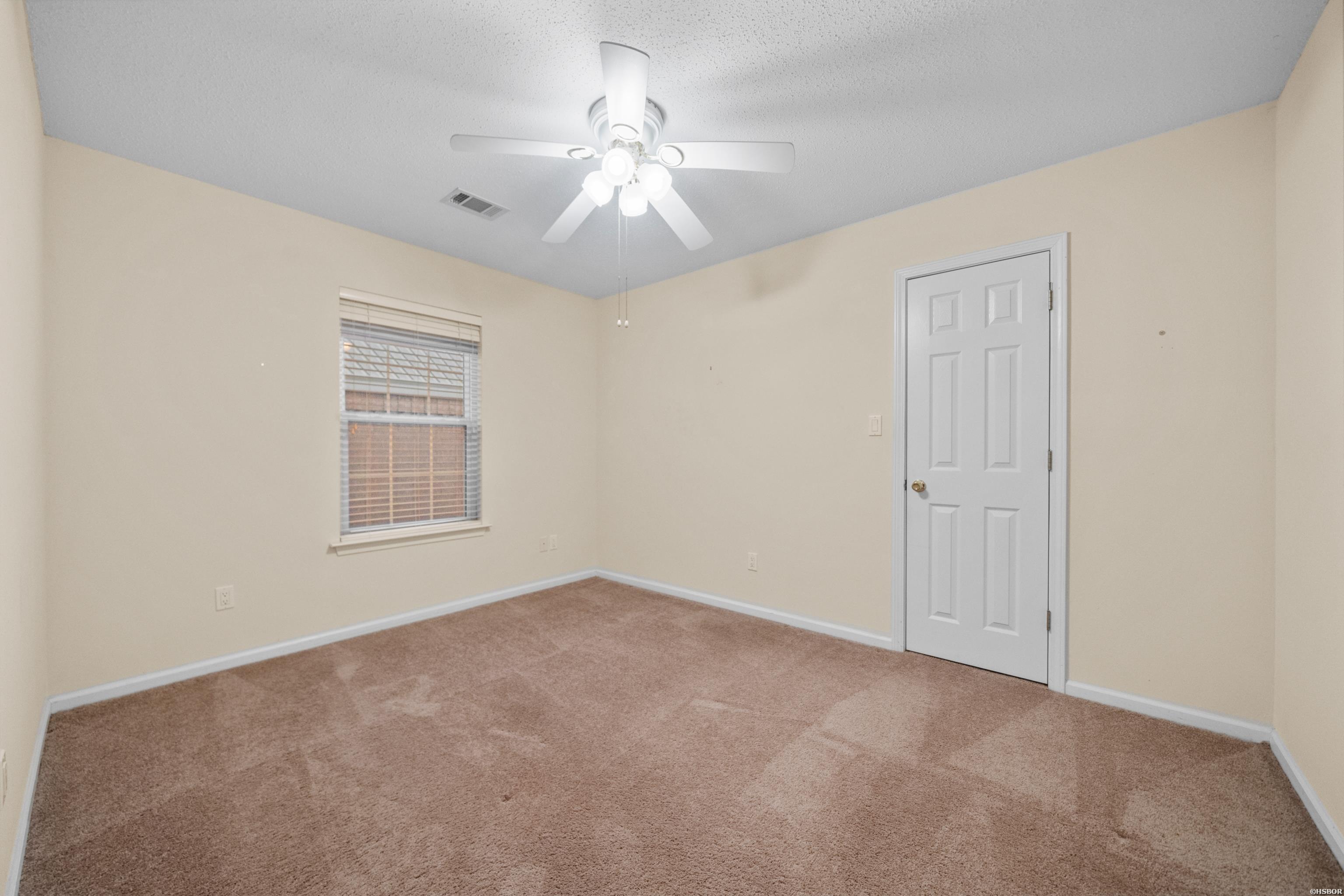 109 Ellis Court Property Photo 34