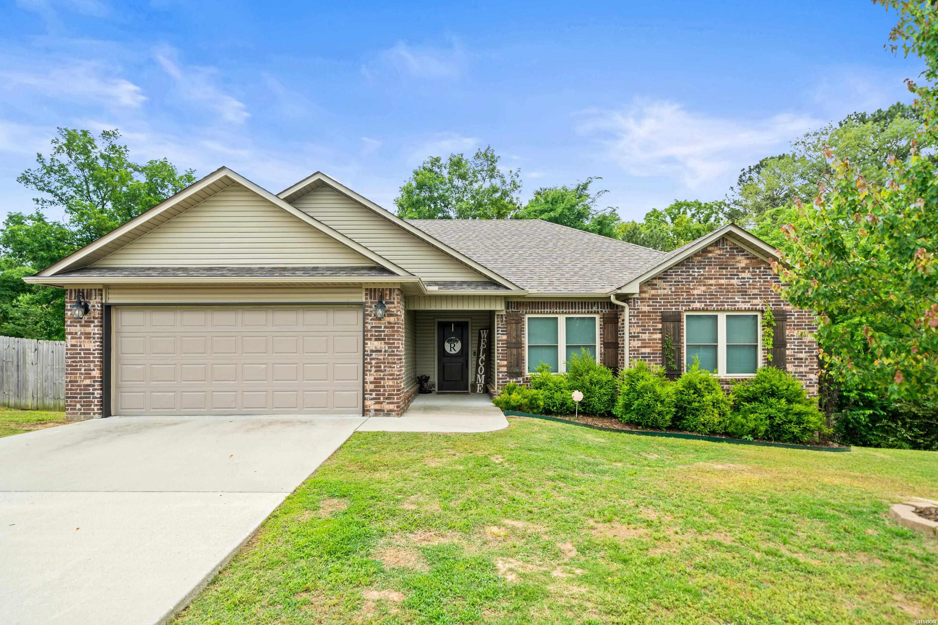 217 Cambridge Drive Property Photo