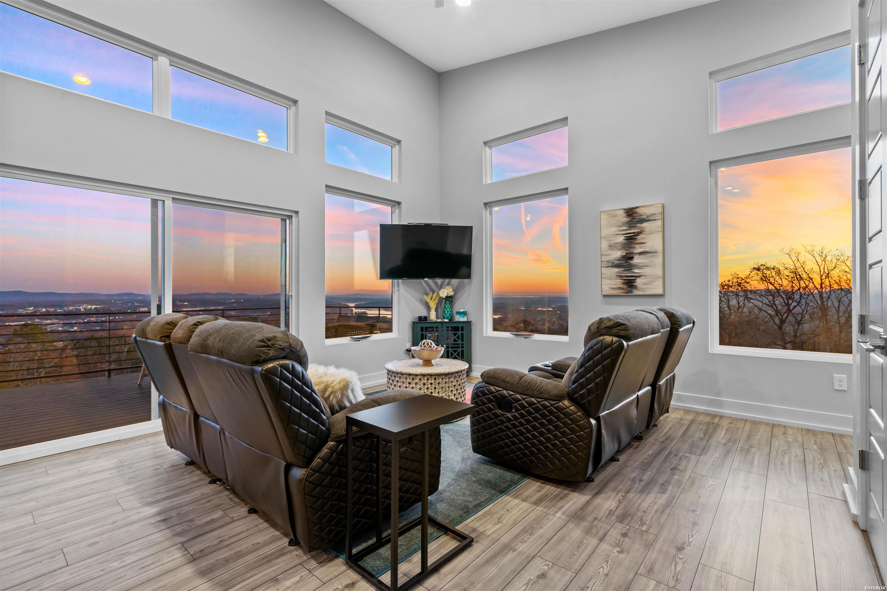 117 E Riante Trail Property Photo 9