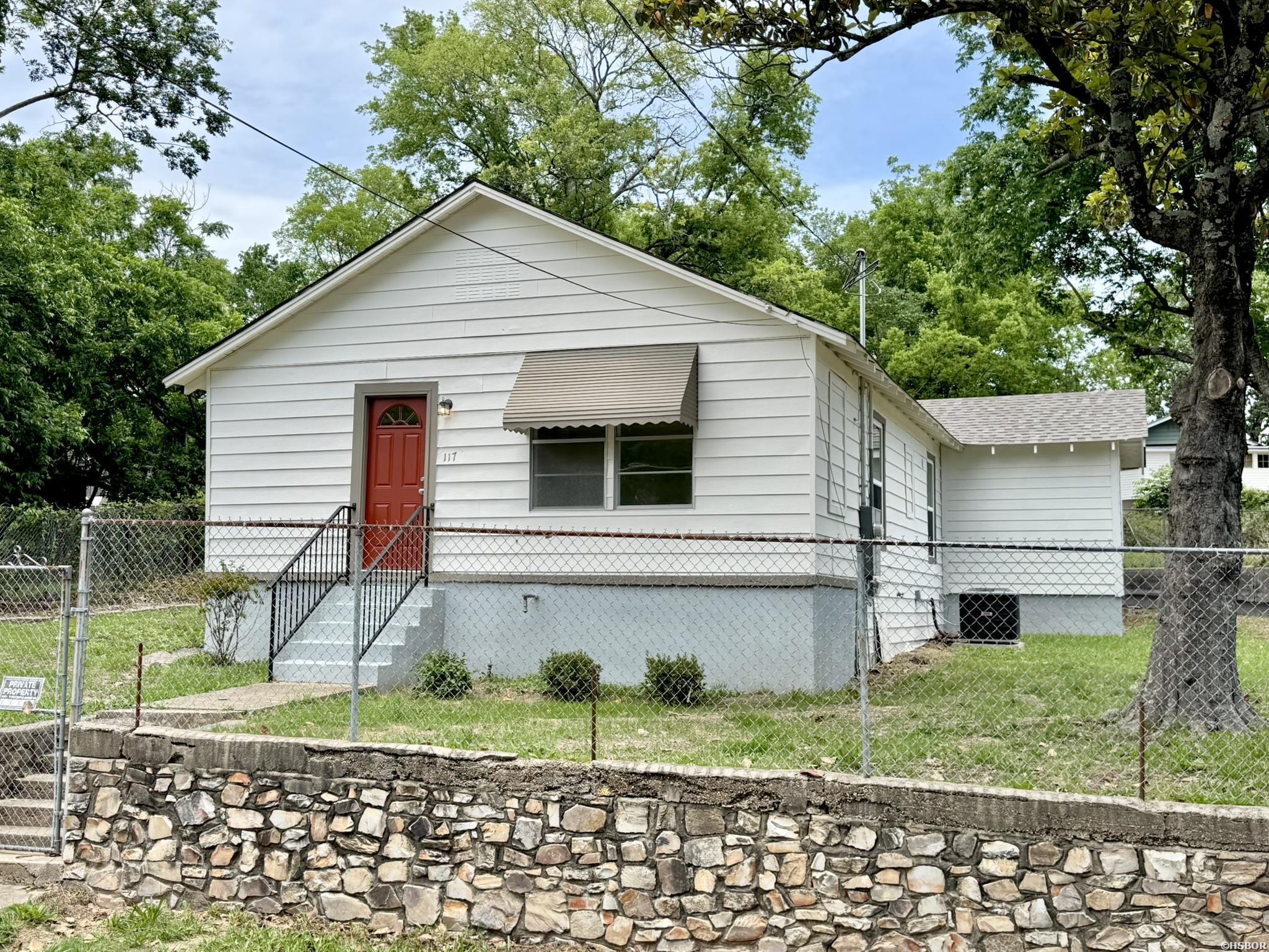 117 Lincoln Street Property Photo 1