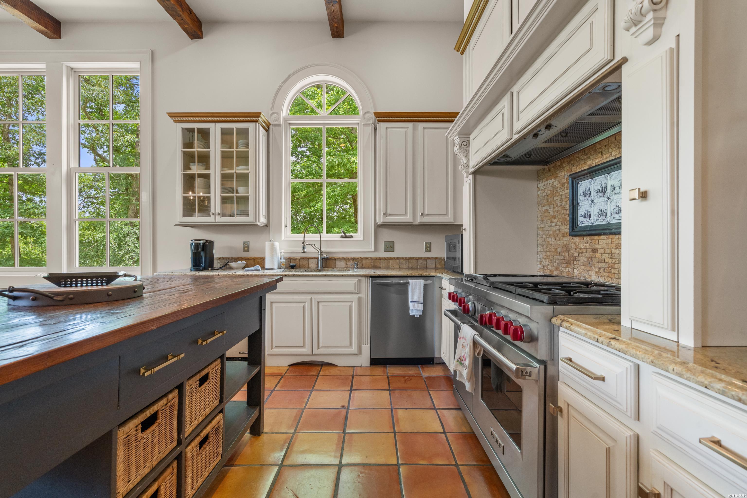 498 Lantern Terrace Property Photo 12