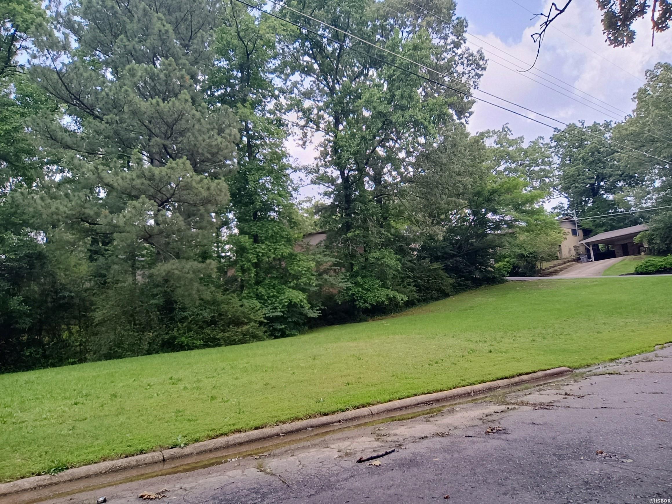 00 Poinsettia Property Photo 8