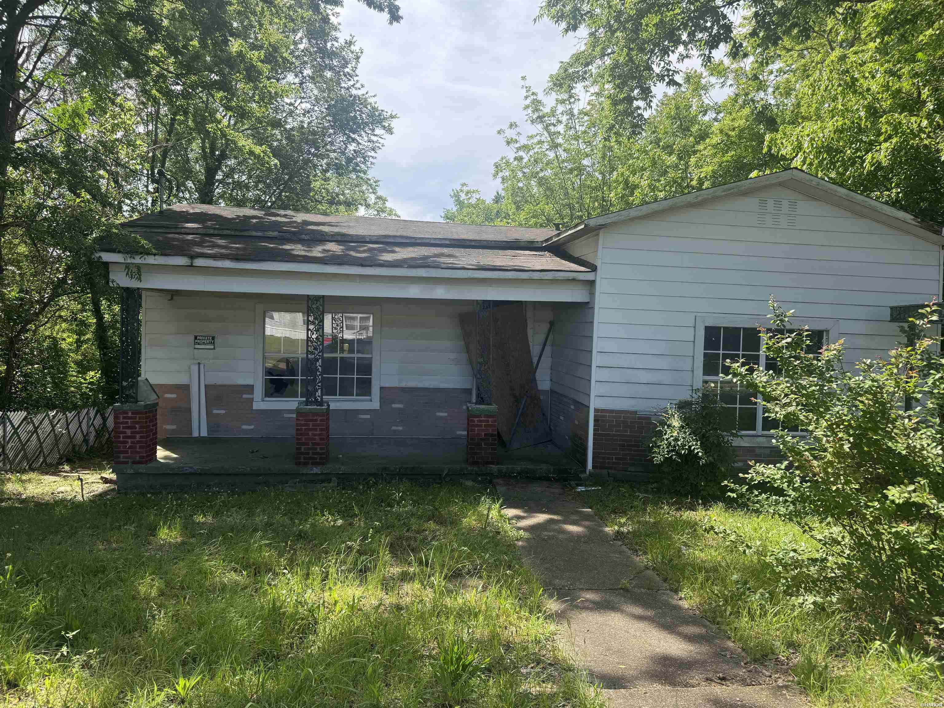 244 Silver Street Property Photo 1