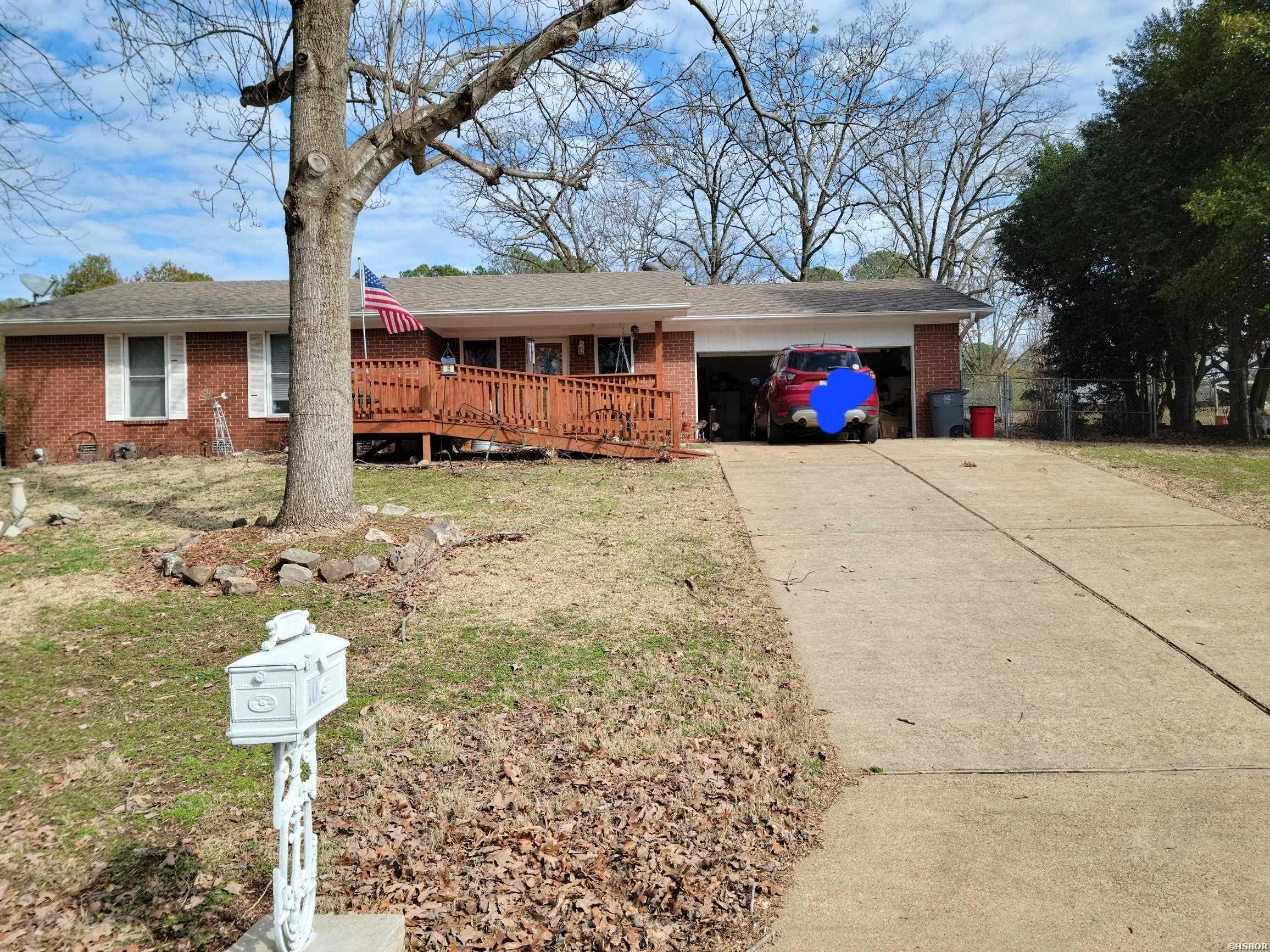 108 Woodberry Property Photo 1