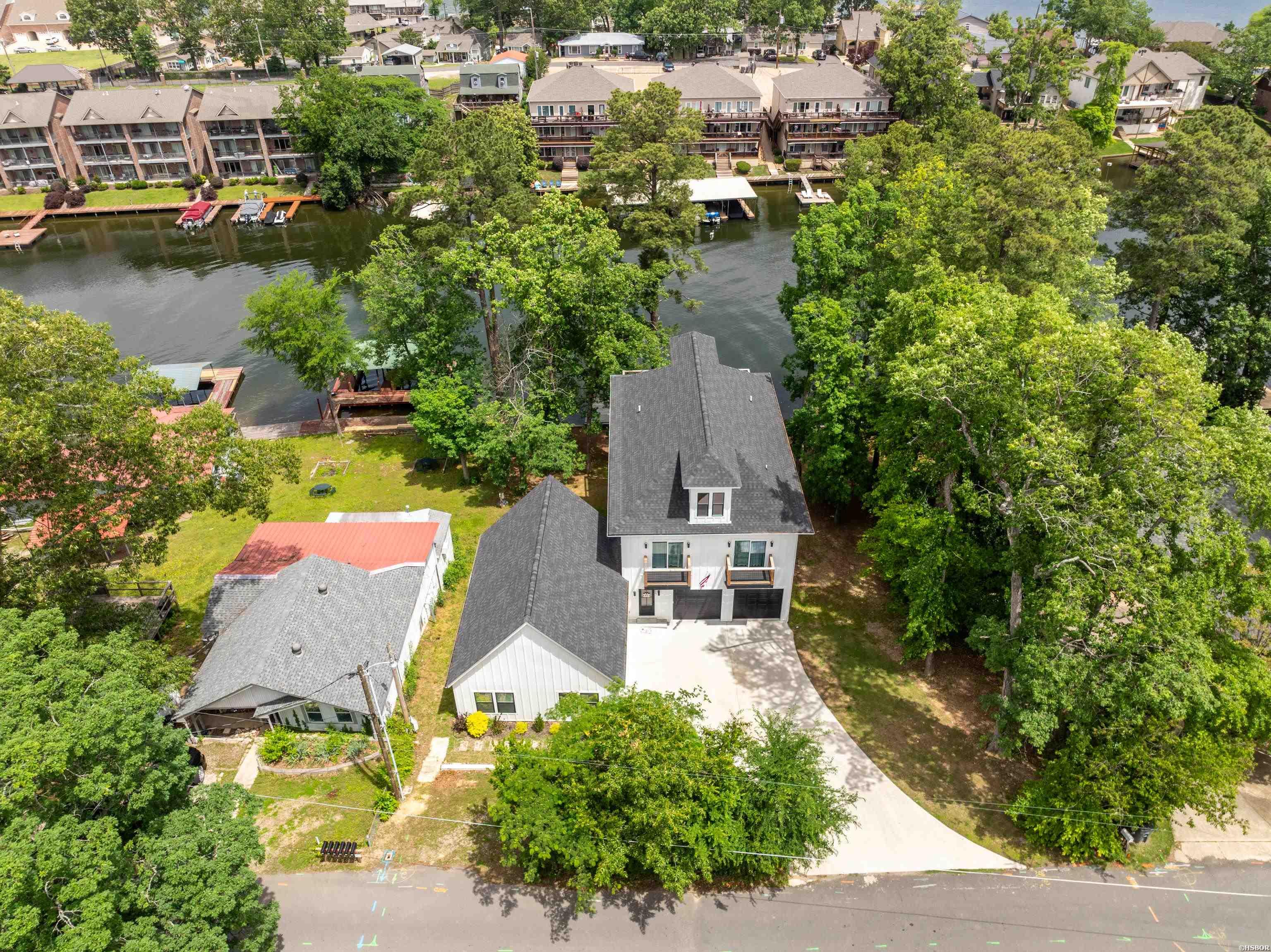 117 Mimosa Property Photo 1