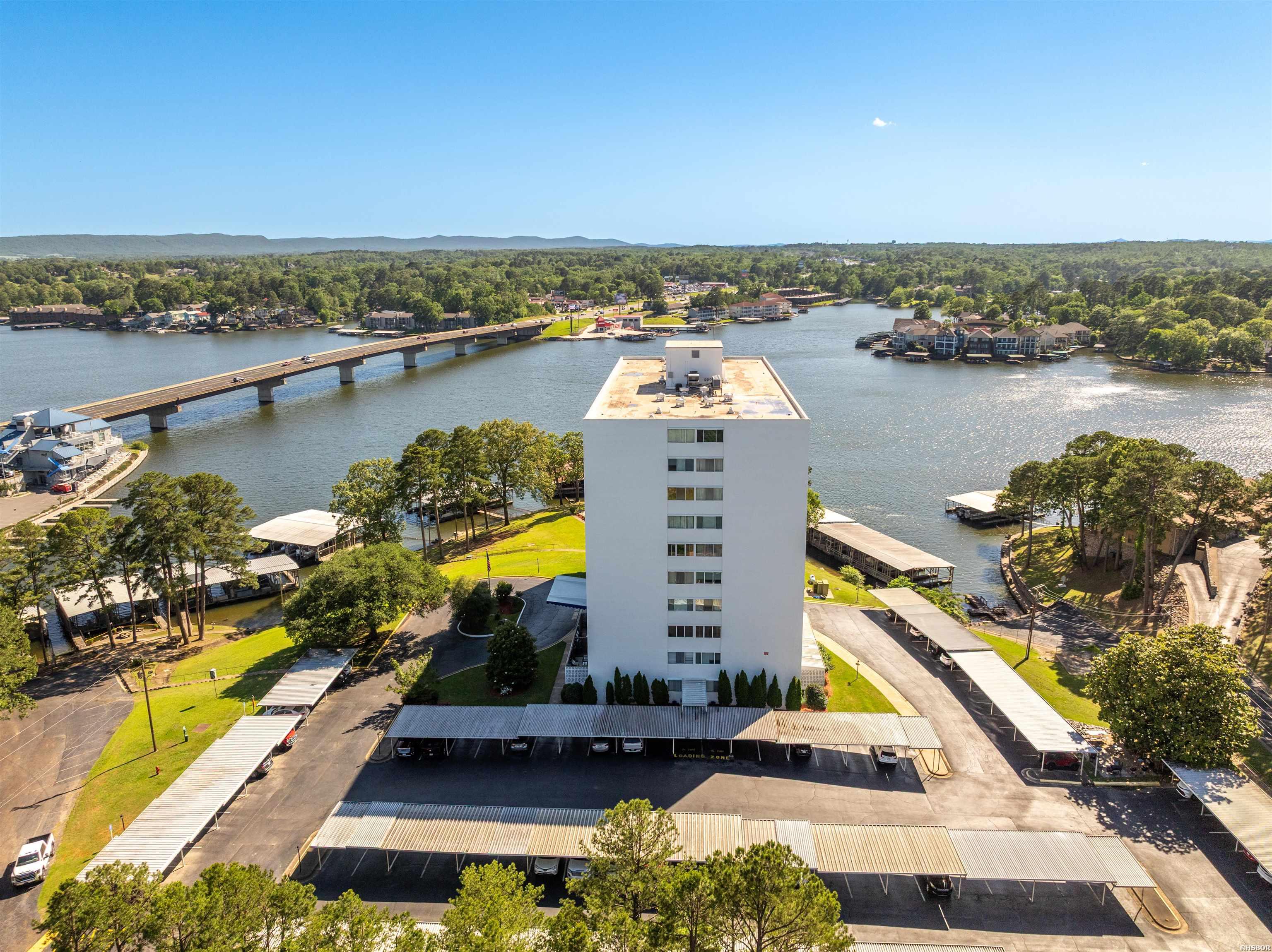 740 Weston Road Property Photo 3