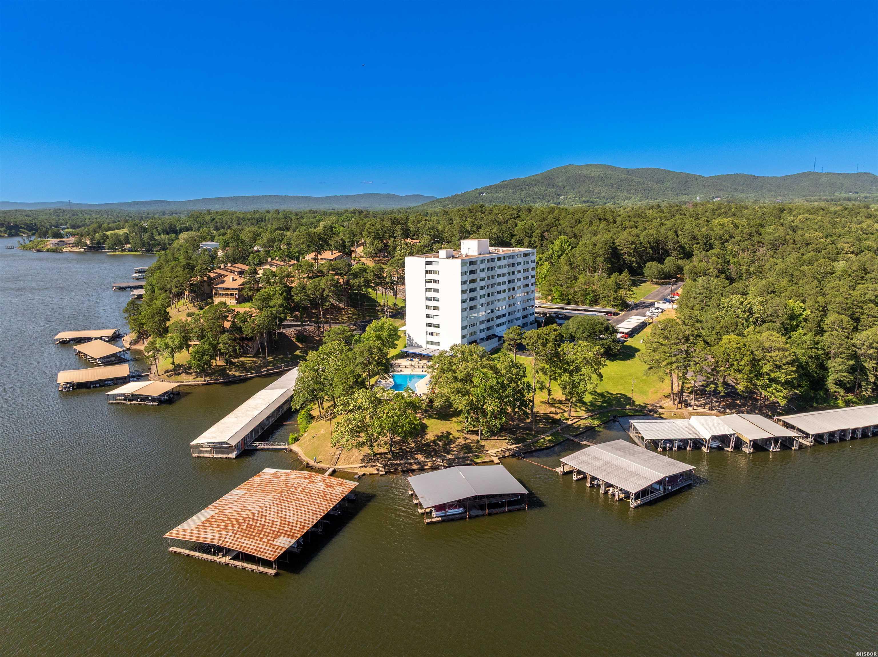 740 Weston Road Property Photo 8