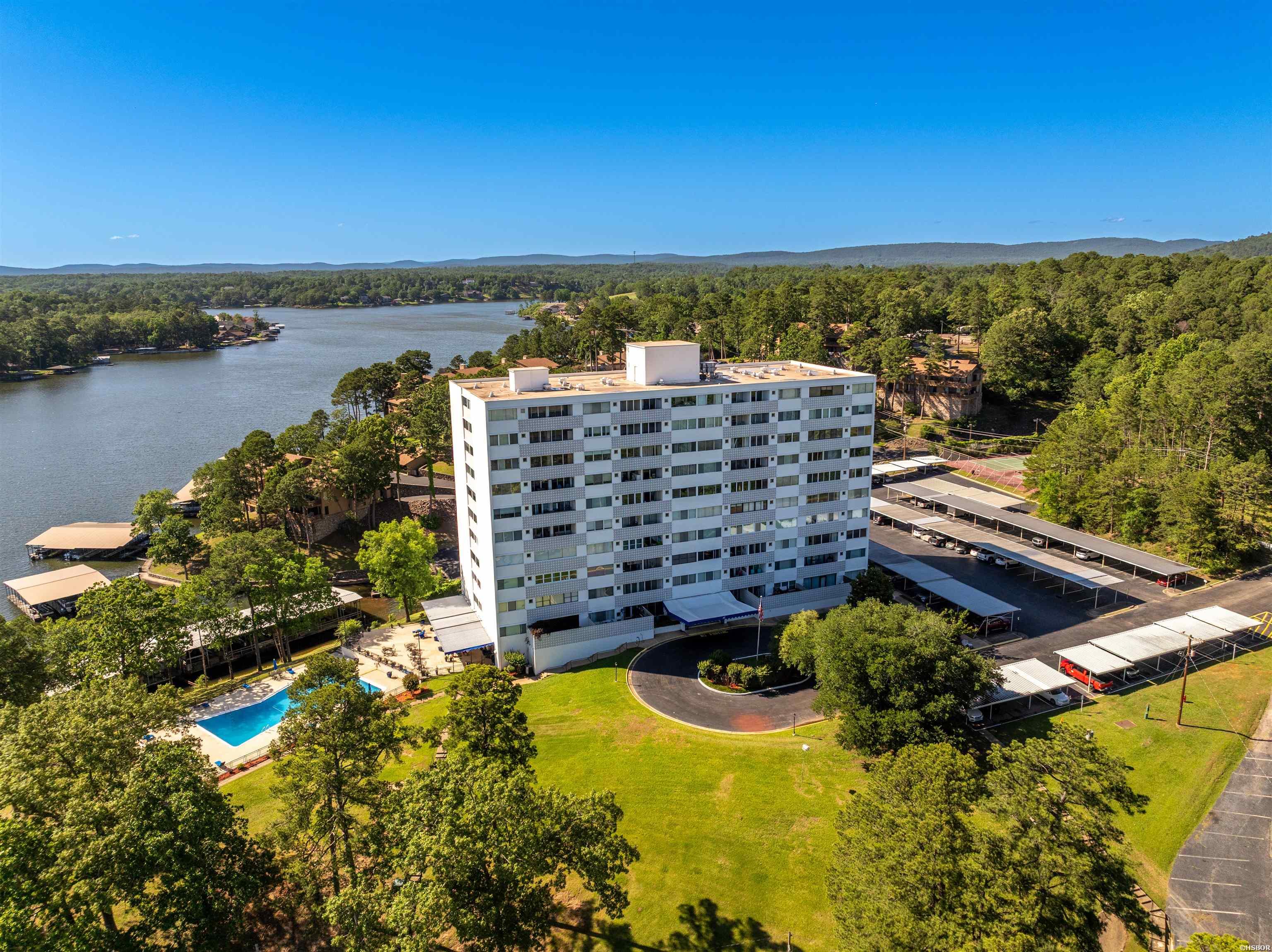 740 Weston Road Property Photo 10