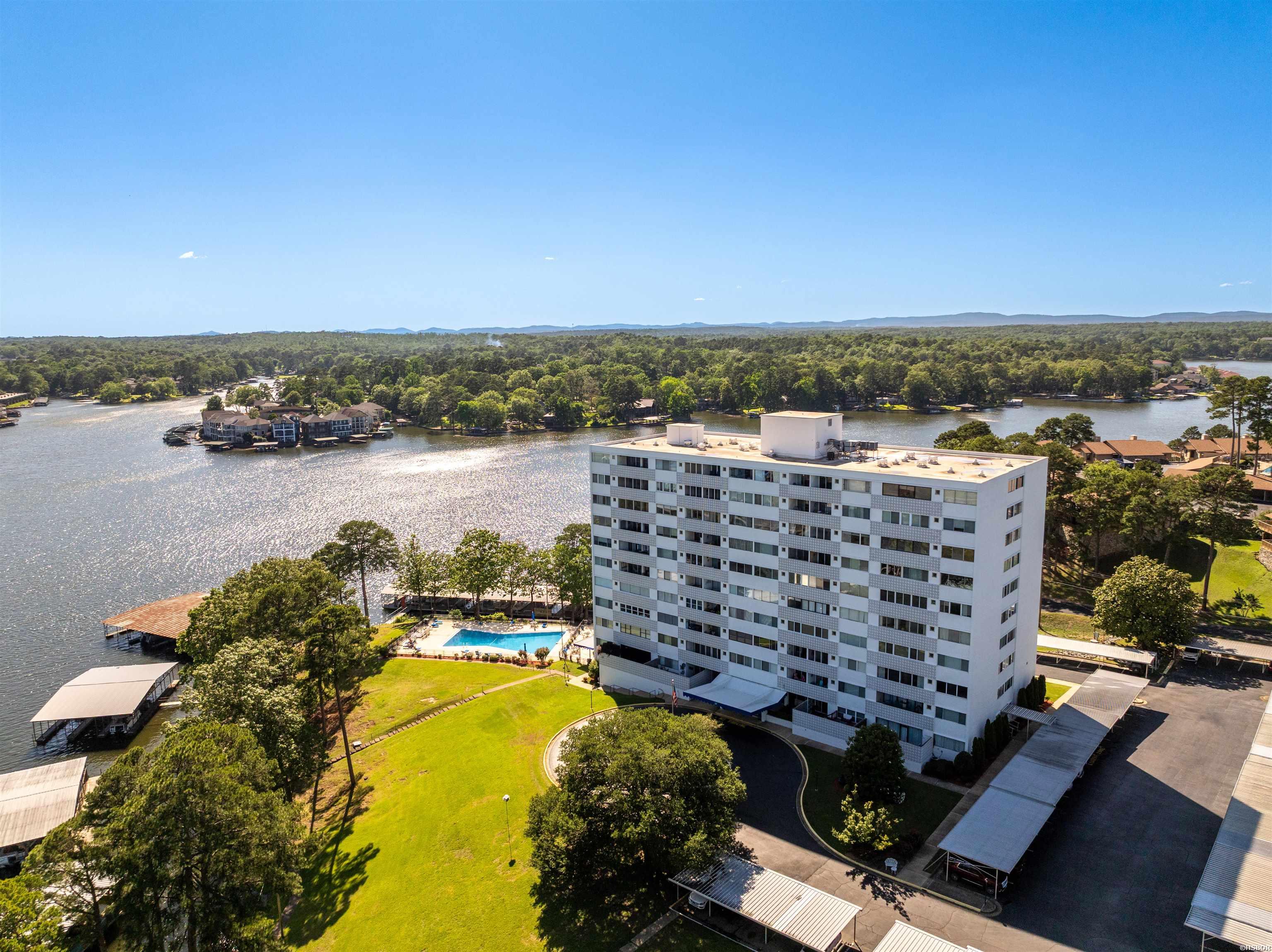 740 Weston Road Property Photo 11