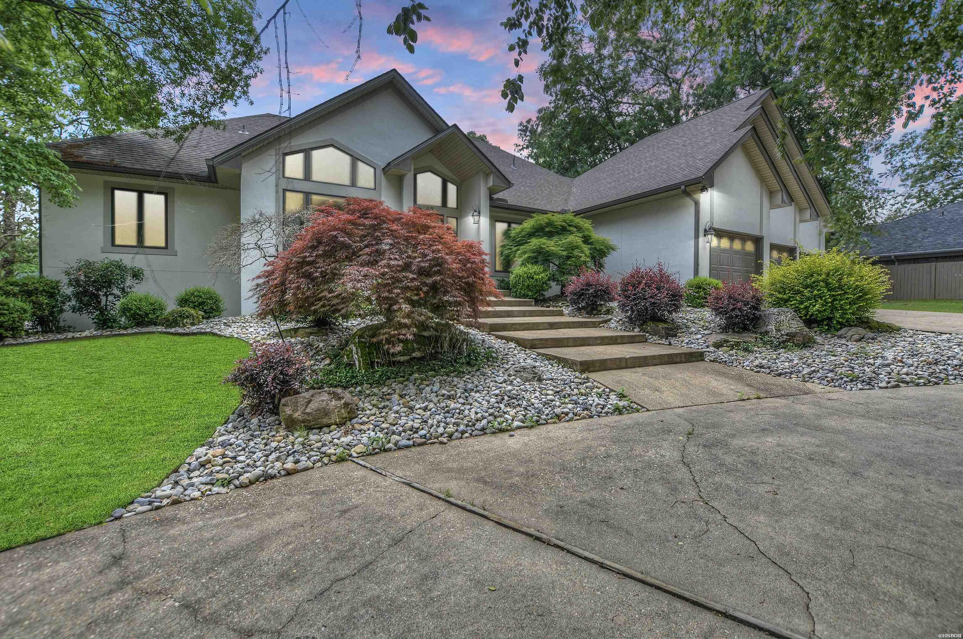 42 Stonegate Shores Drive Property Photo 3