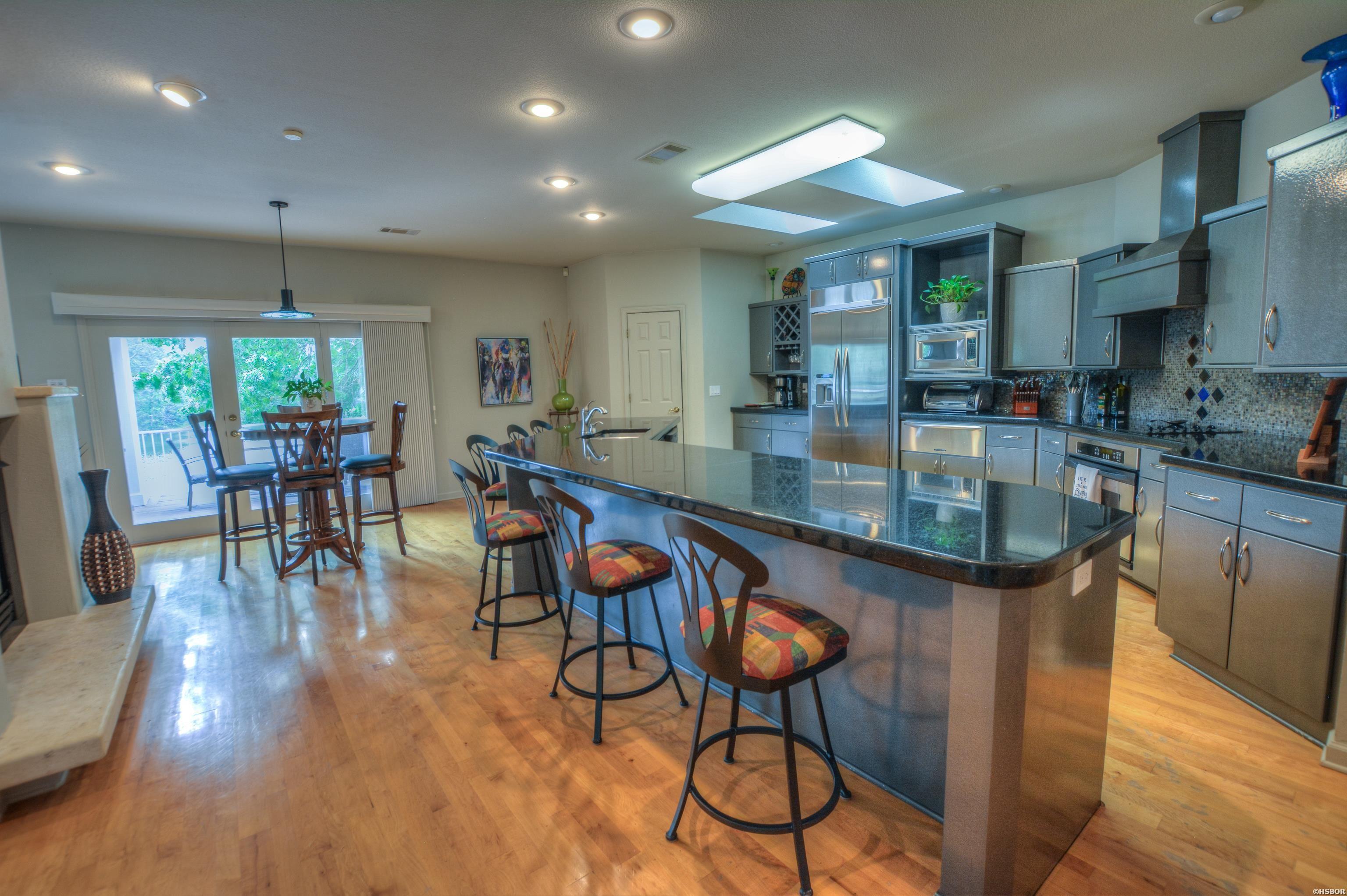 42 Stonegate Shores Drive Property Photo 13