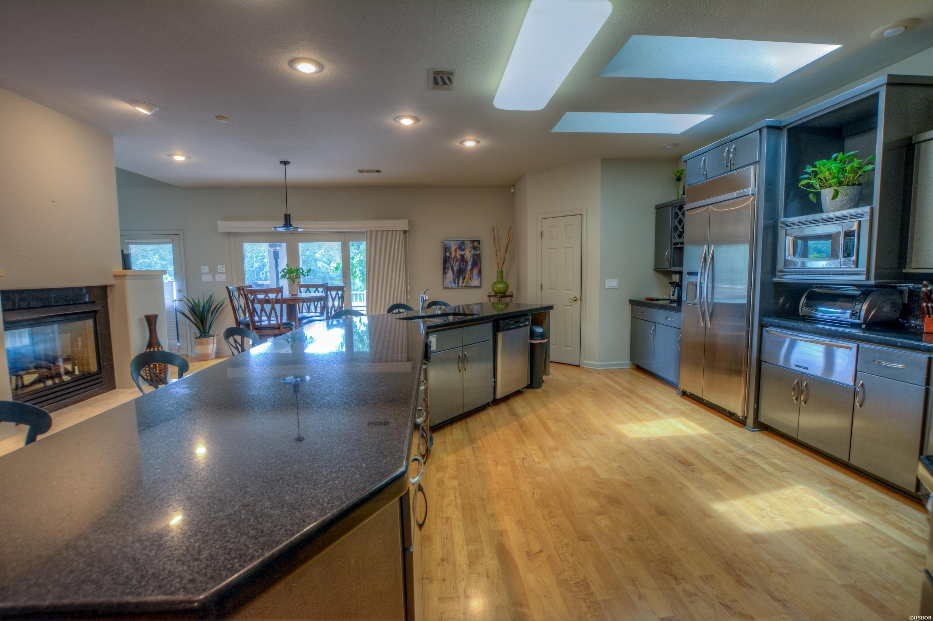 42 Stonegate Shores Drive Property Photo 14