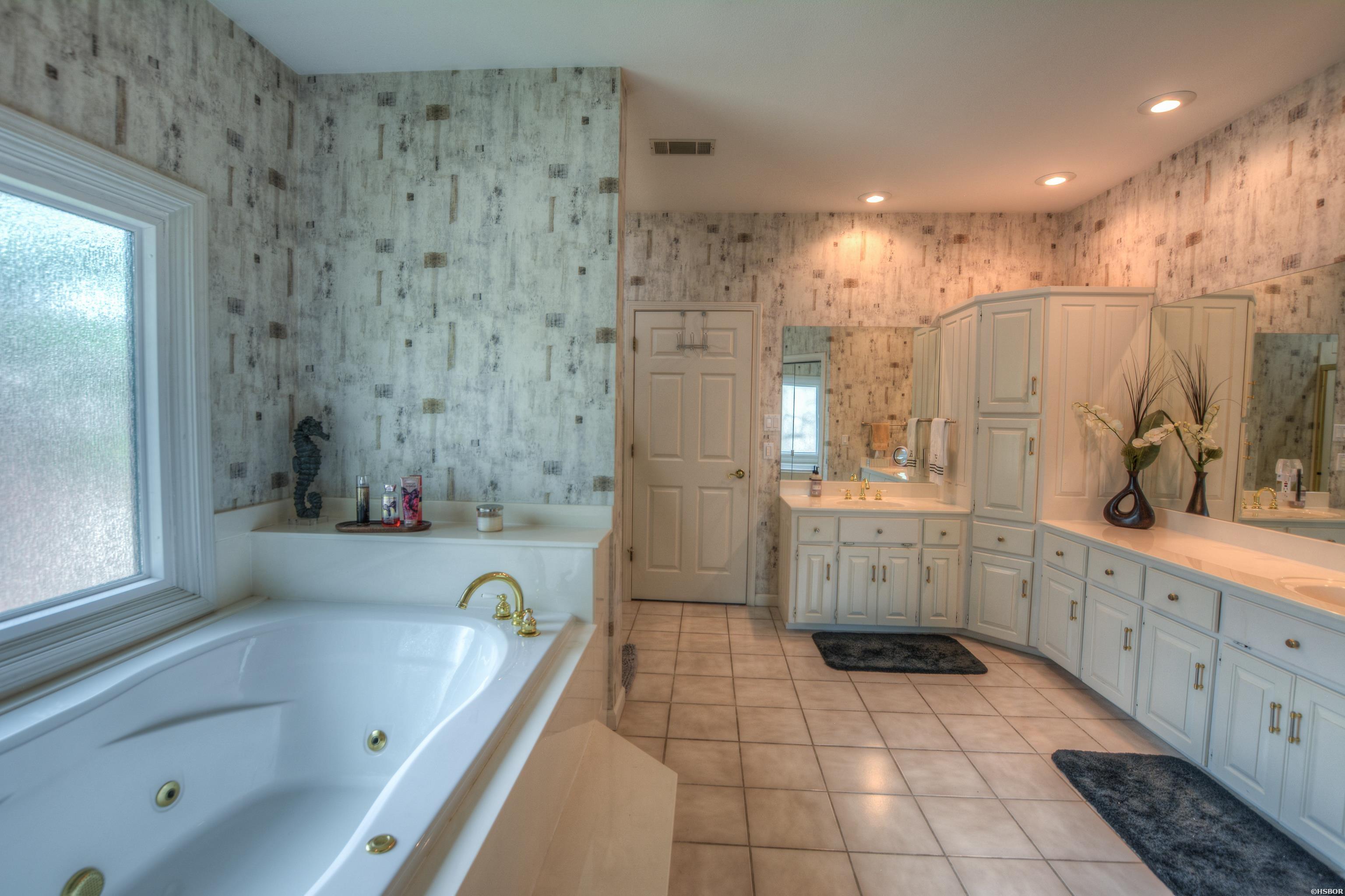 42 Stonegate Shores Drive Property Photo 23