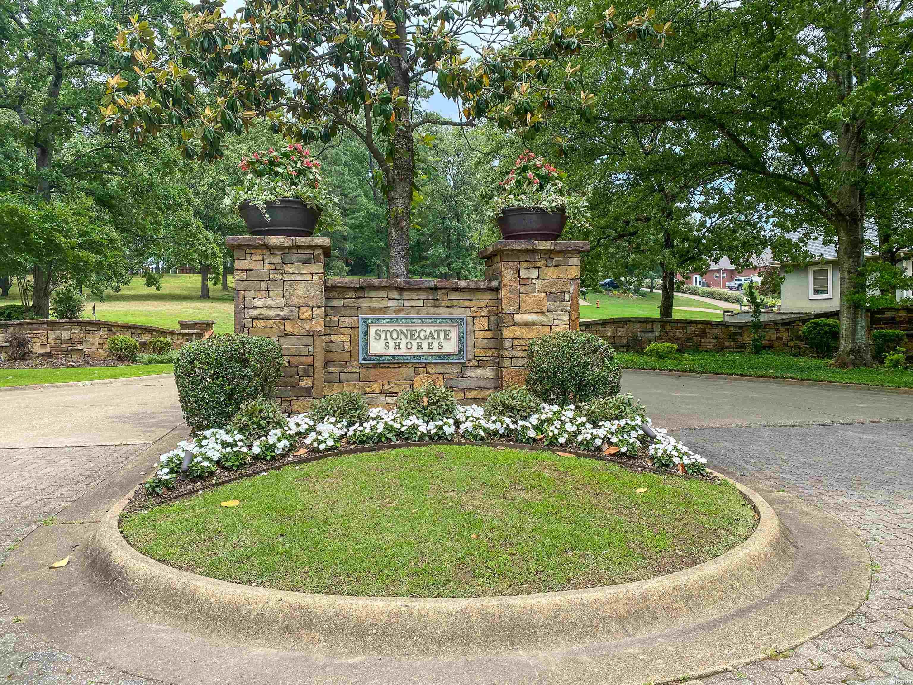 42 Stonegate Shores Drive Property Photo 40