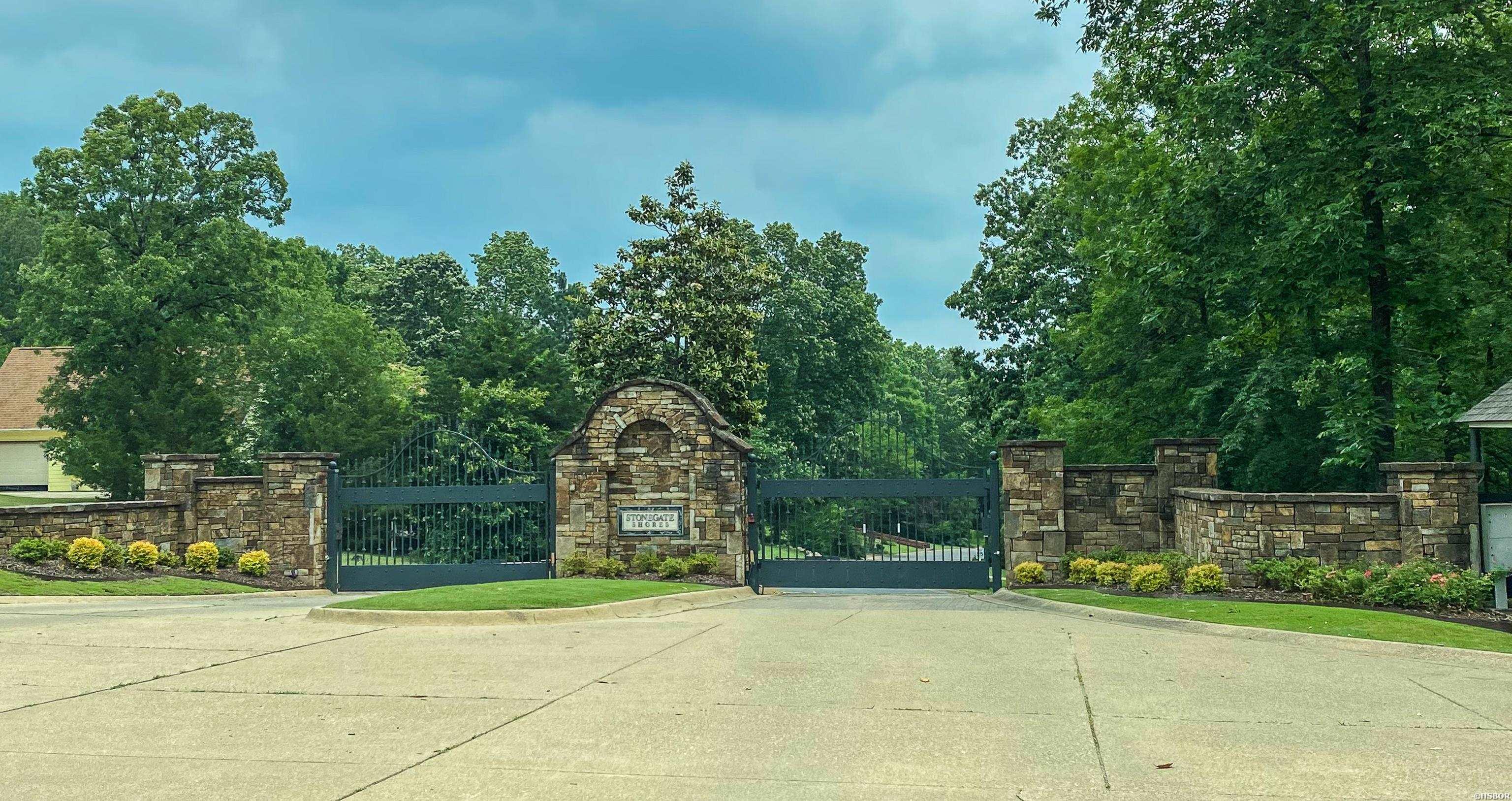 42 Stonegate Shores Drive Property Photo 41