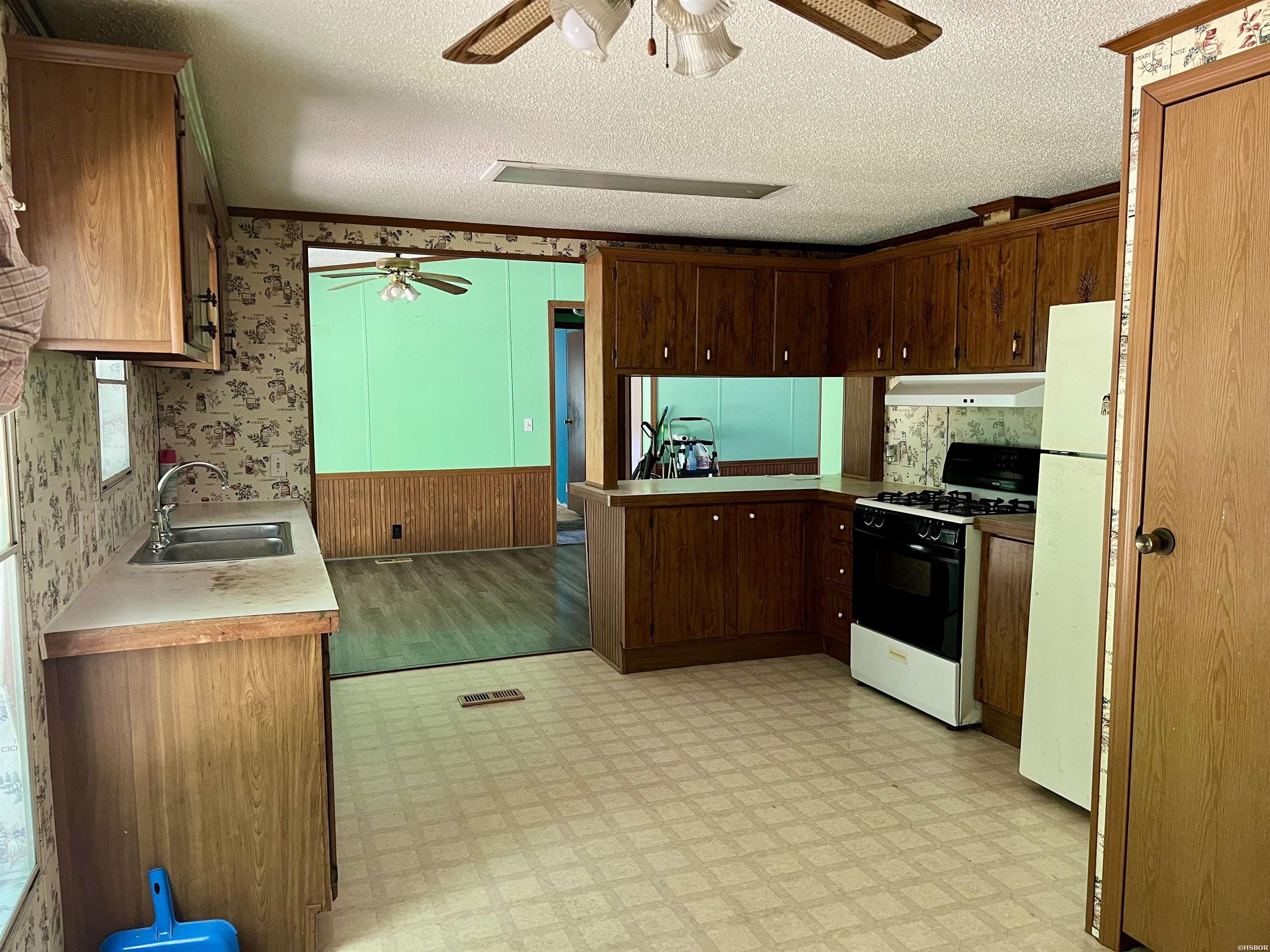 1263 Lost Creek Property Photo 15