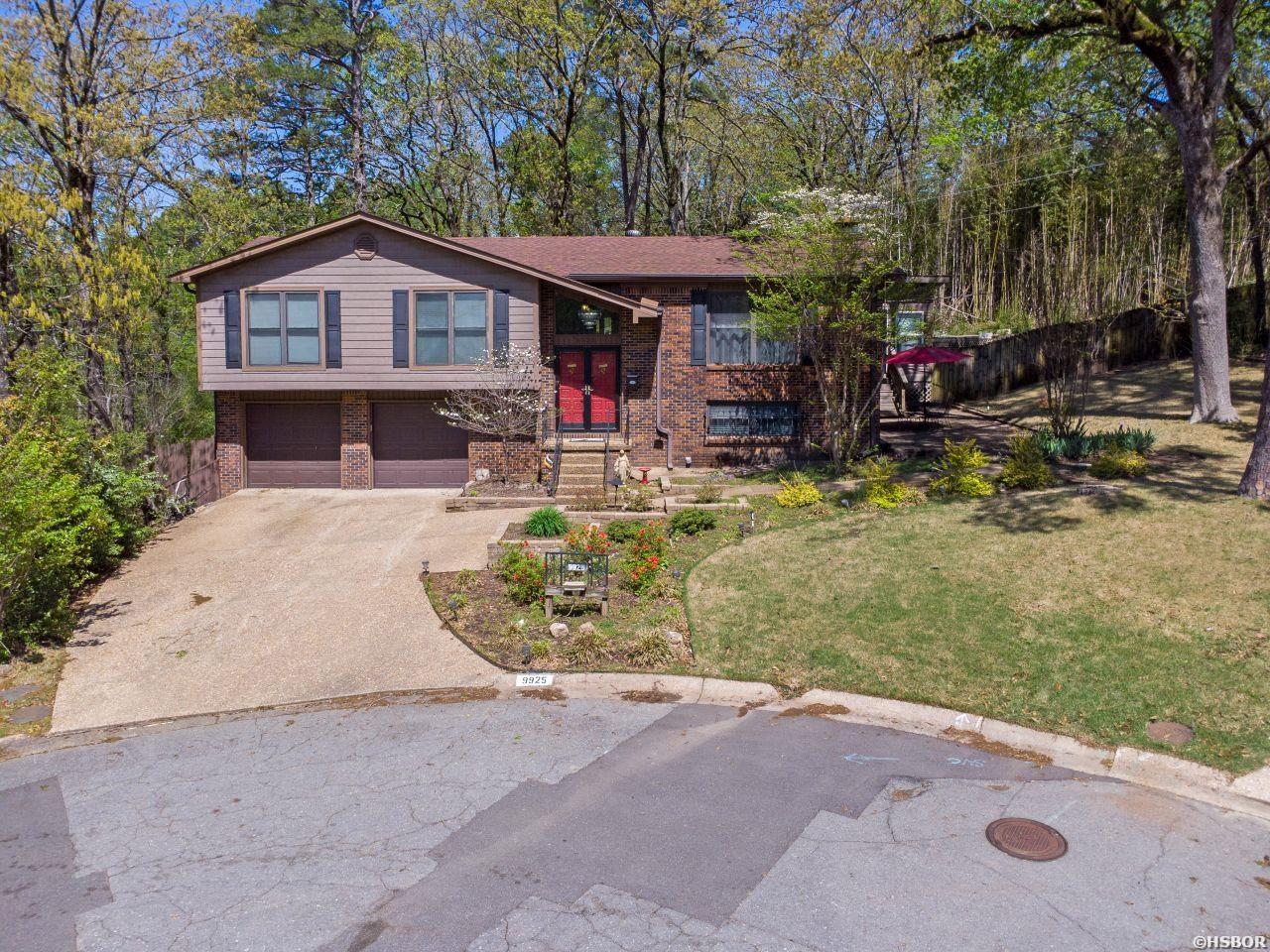 9925 Echo Valley Court Property Photo 1
