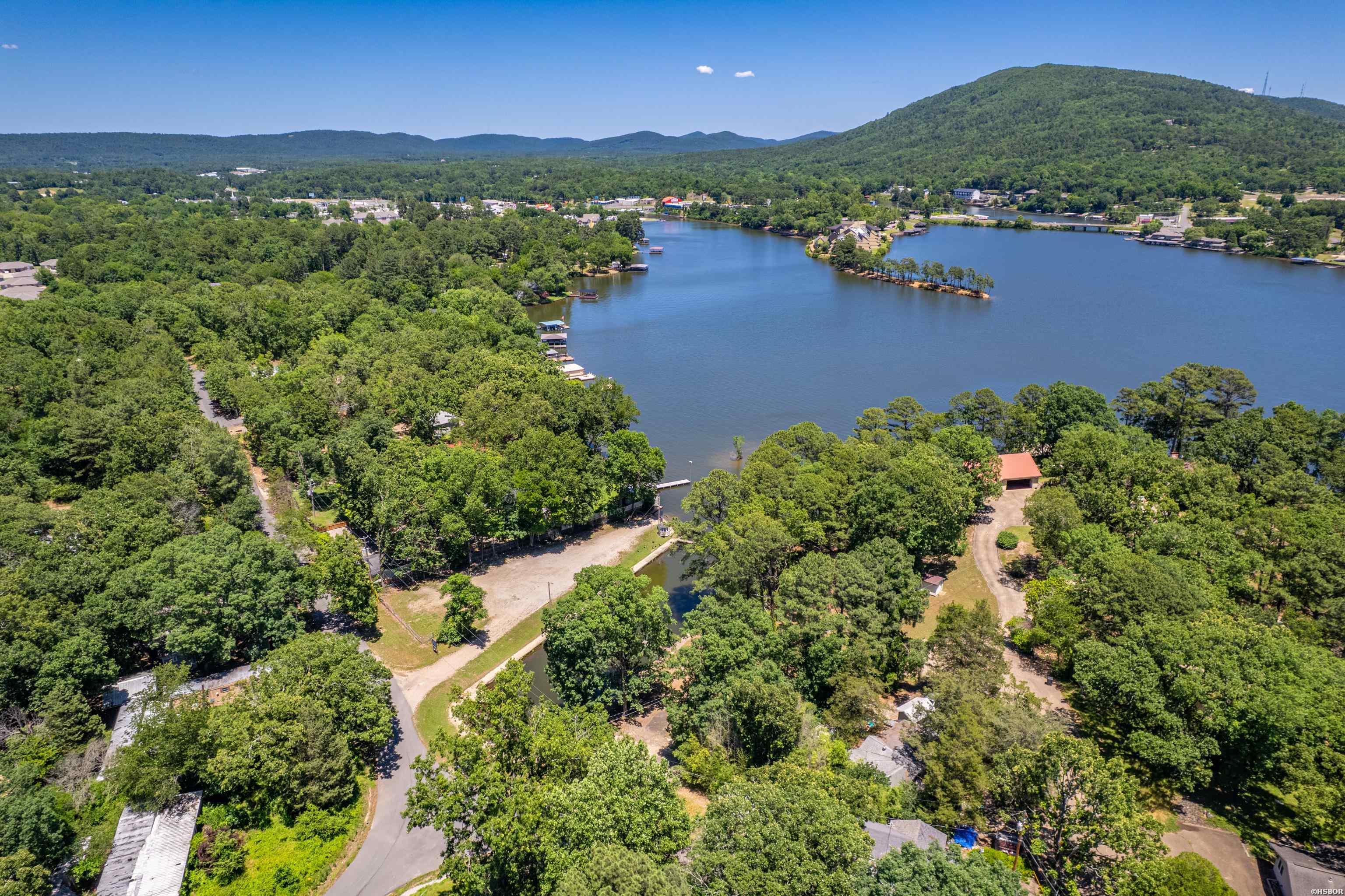 102 WOODSTOCK Drive