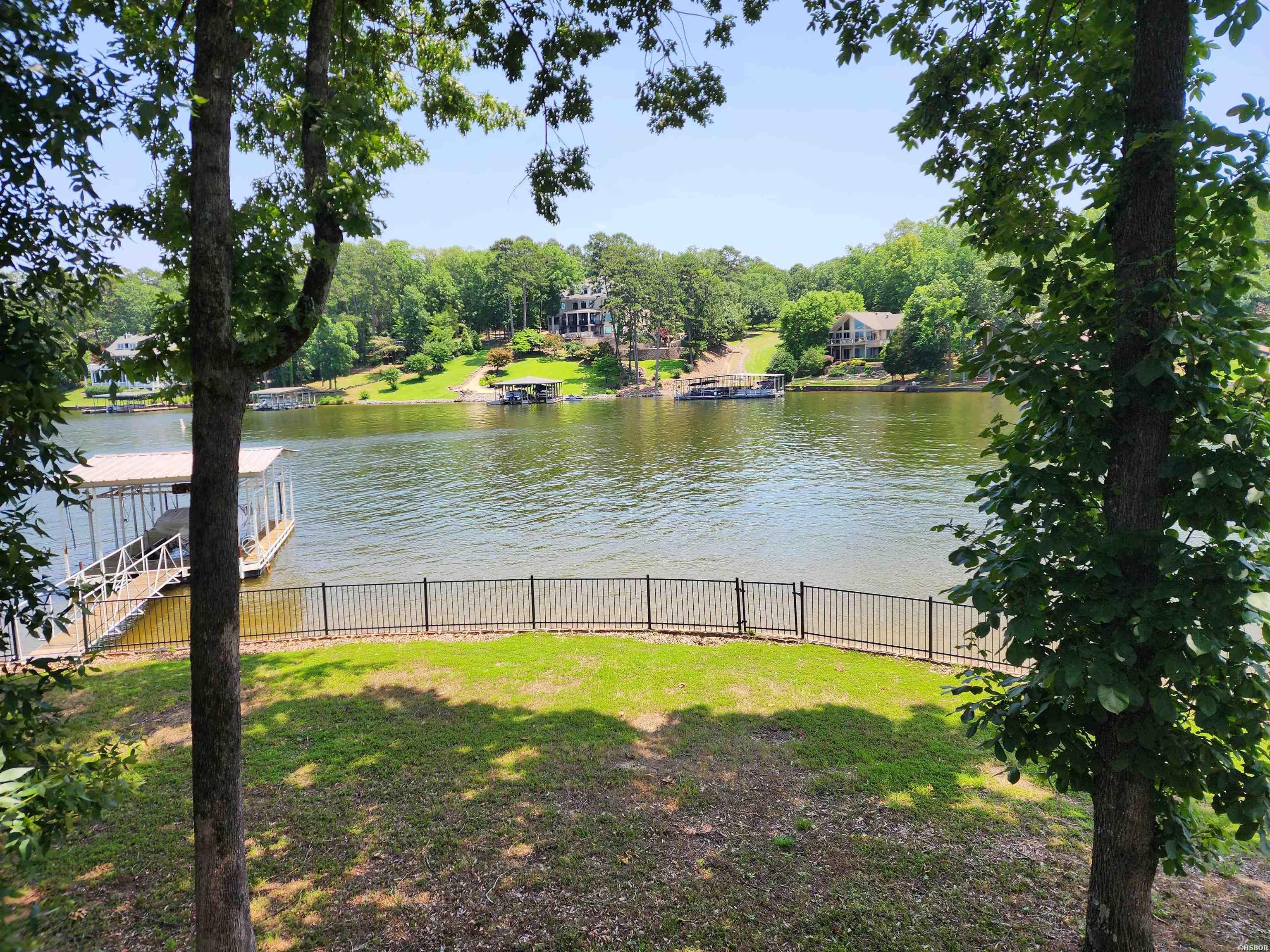 104 BLUE HERON POINT Property Photo 1