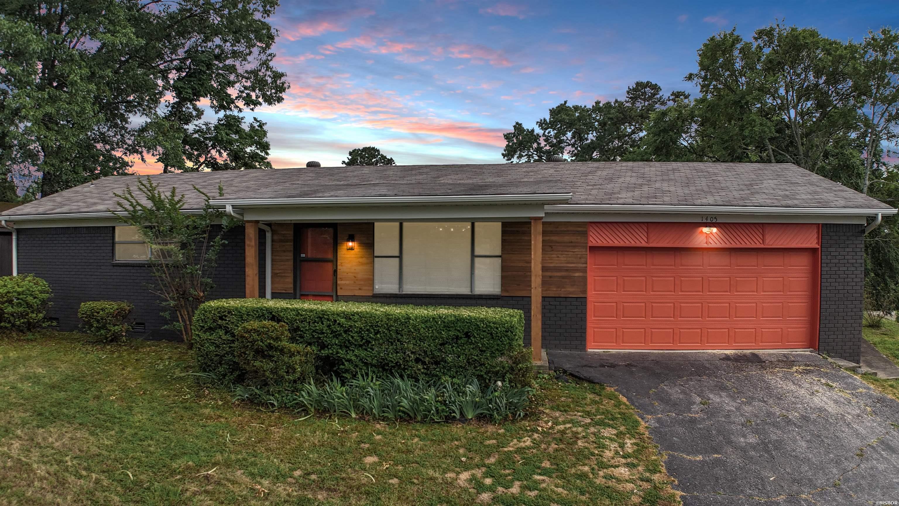 1405 Emory Street Property Photo 1