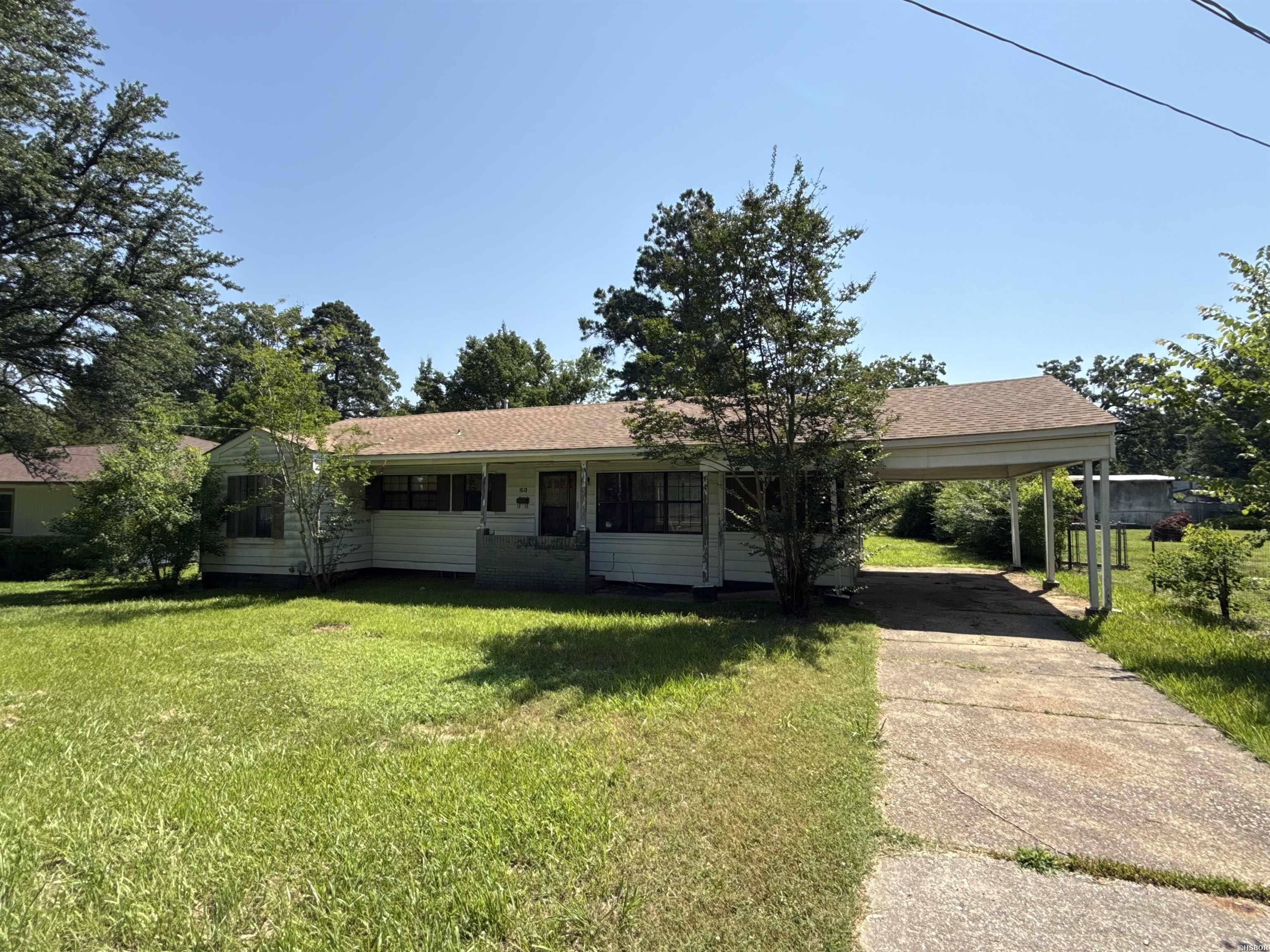 1513 Pecan Street Property Photo 1