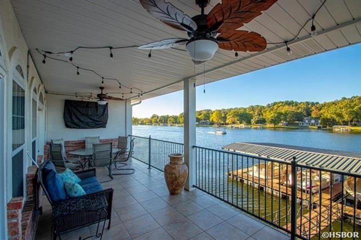 451 Lakeland Property Photo 1