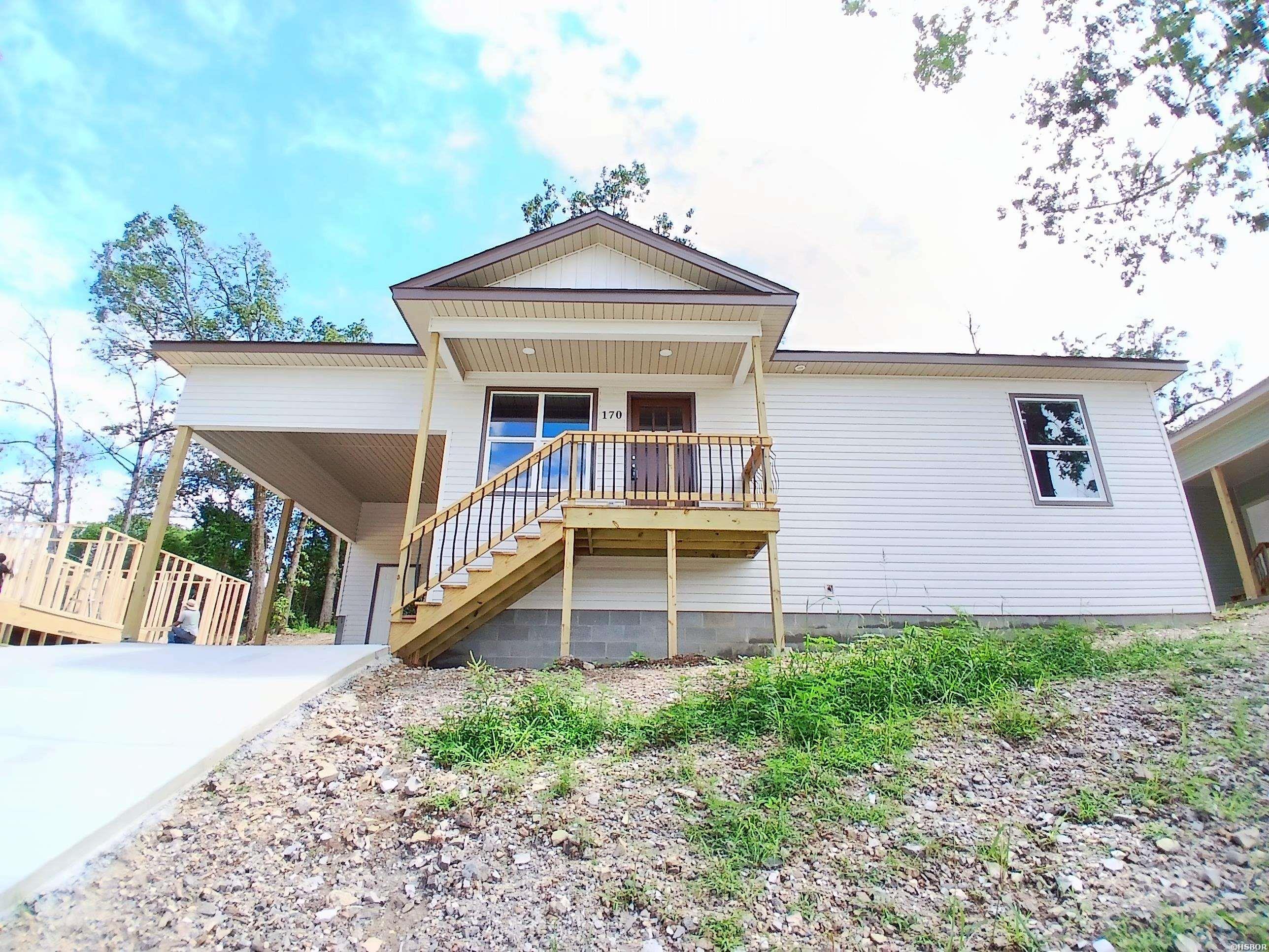 170 Woodridge Property Photo 1